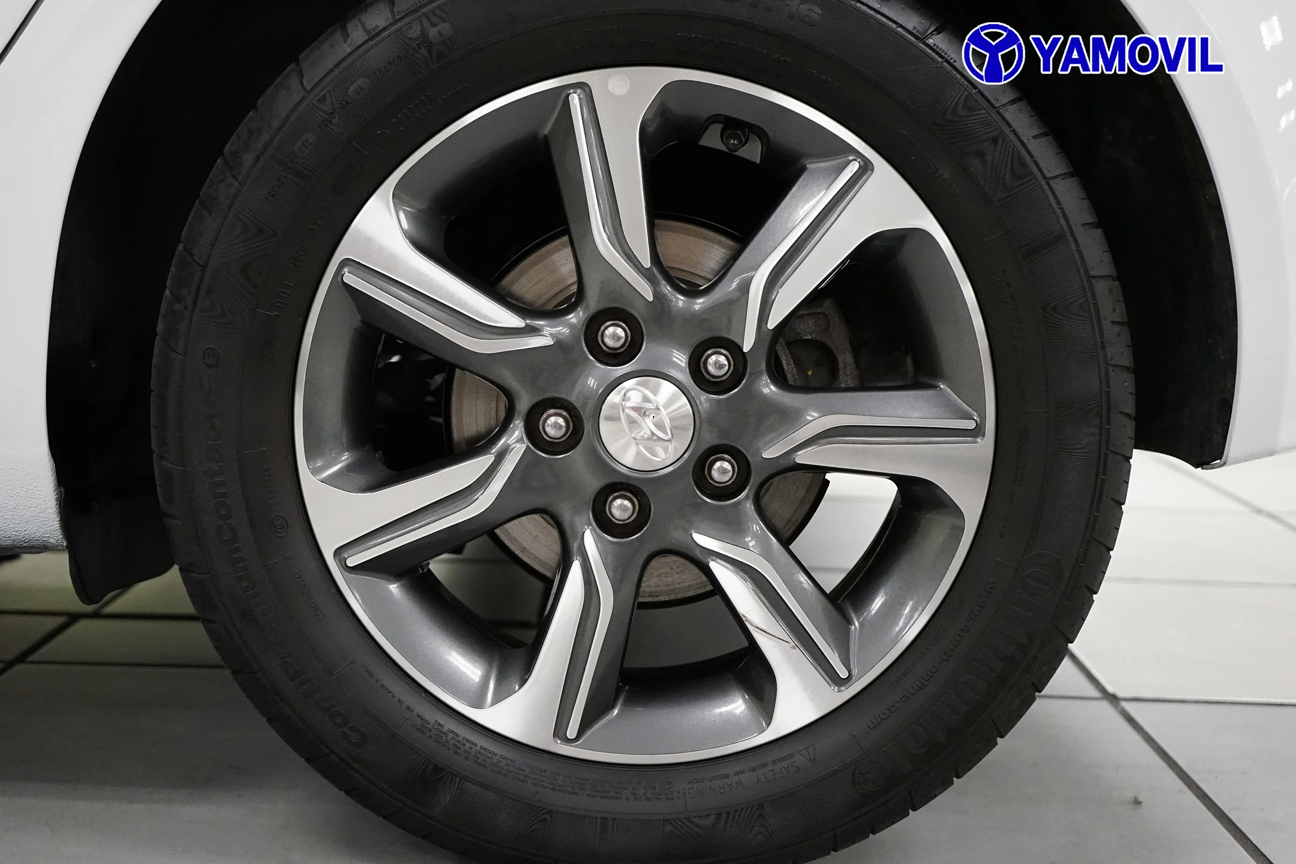 Hyundai Ix20 1.4 MPI BlueDrive 25 Aniversario 66 kW (90 CV) - Foto 11