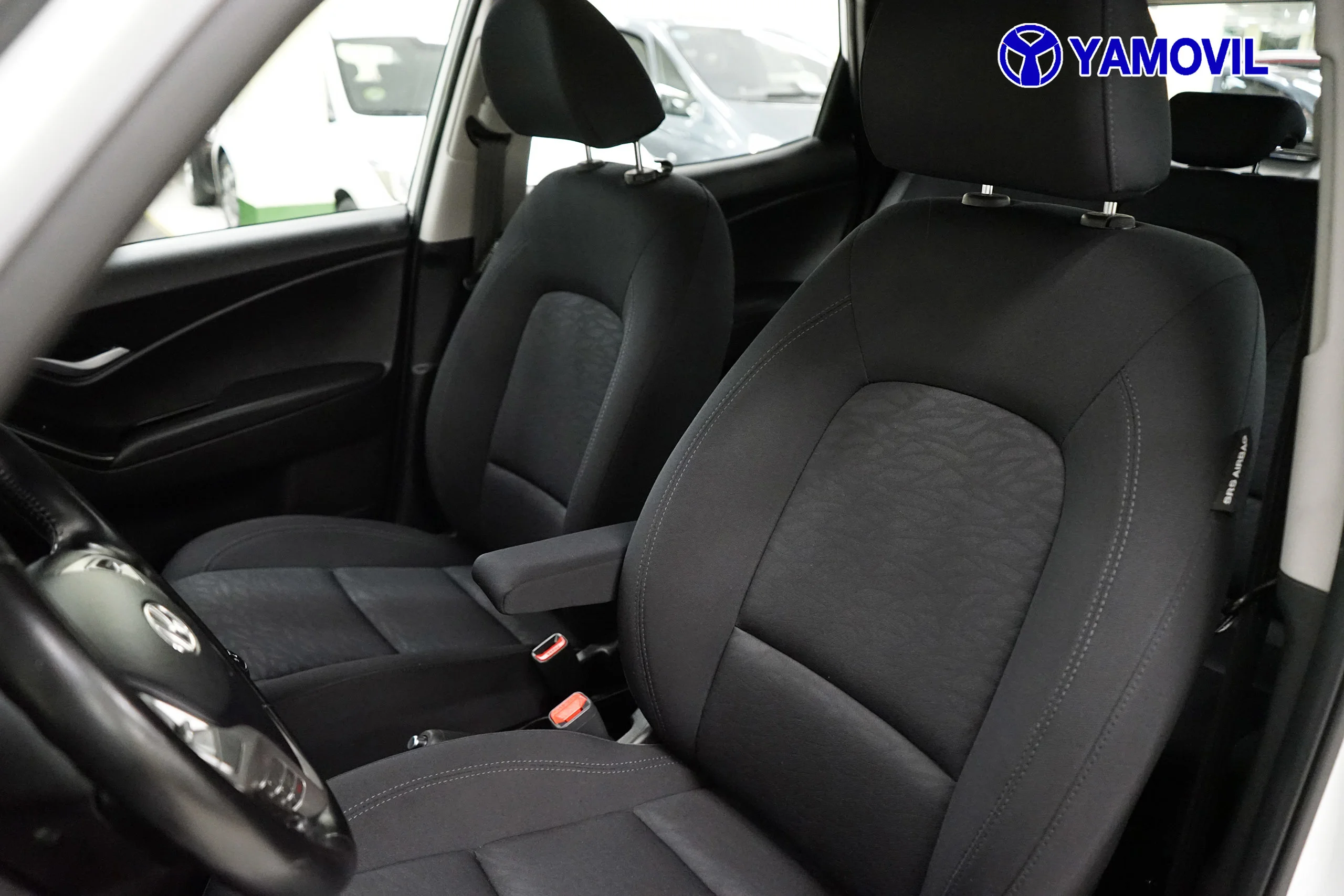Hyundai Ix20 1.4 MPI BlueDrive 25 Aniversario 66 kW (90 CV) - Foto 13