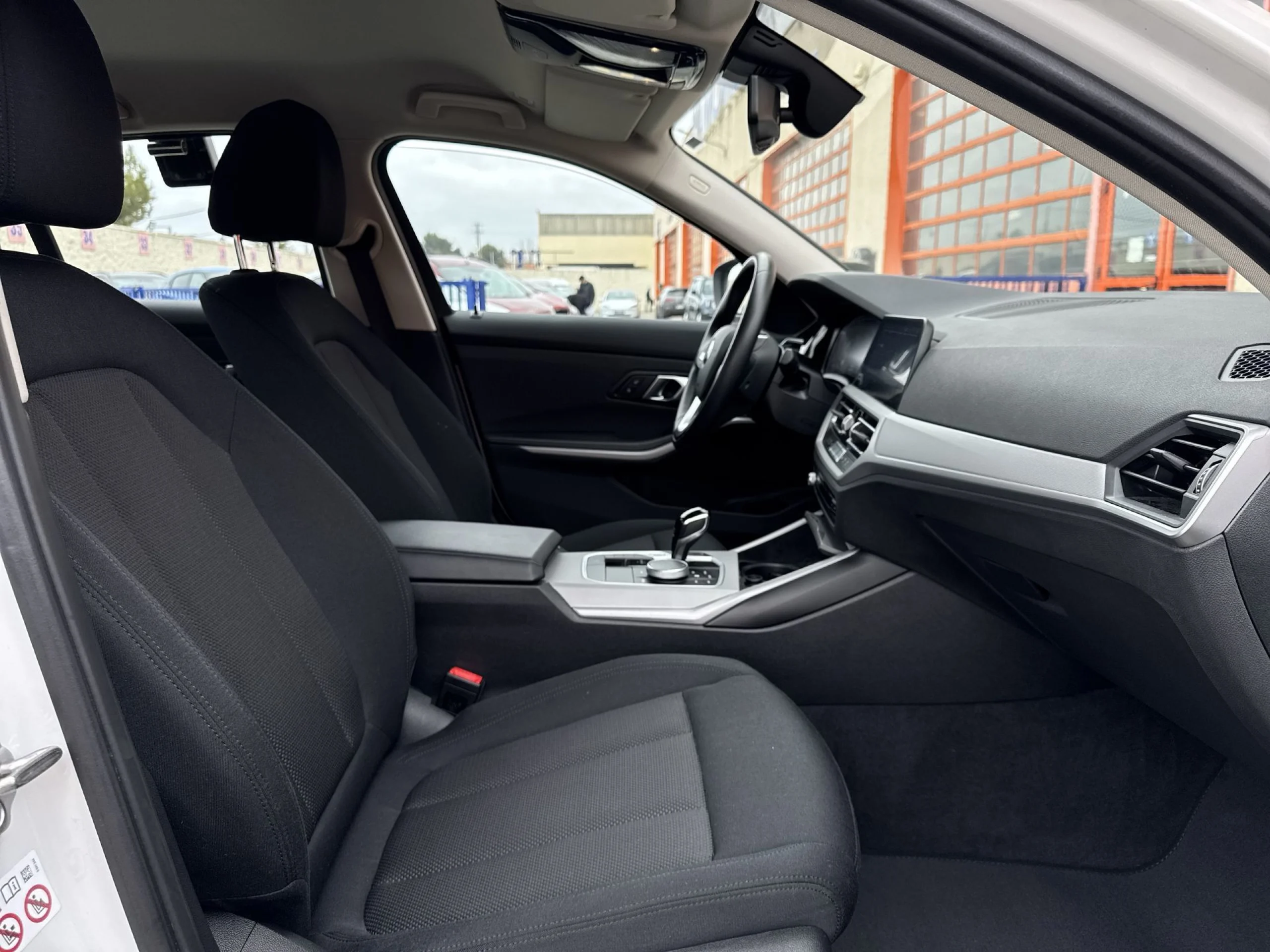 BMW Serie 3 320d 140 kW (190 CV) - Foto 27