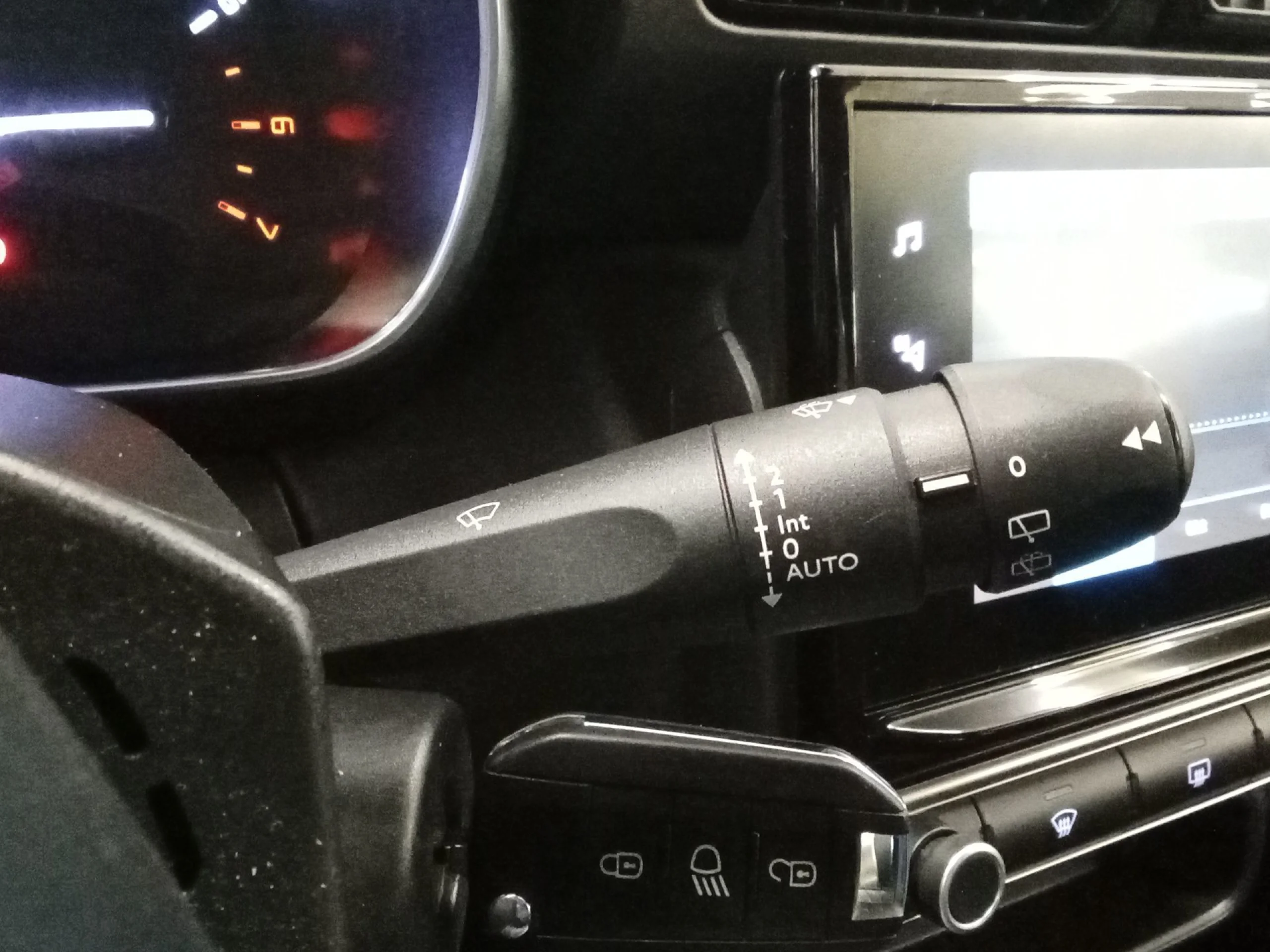 Citroen C3 Aircross PureTech 110 SANDS Shine 81 kW (110 CV) - Foto 18