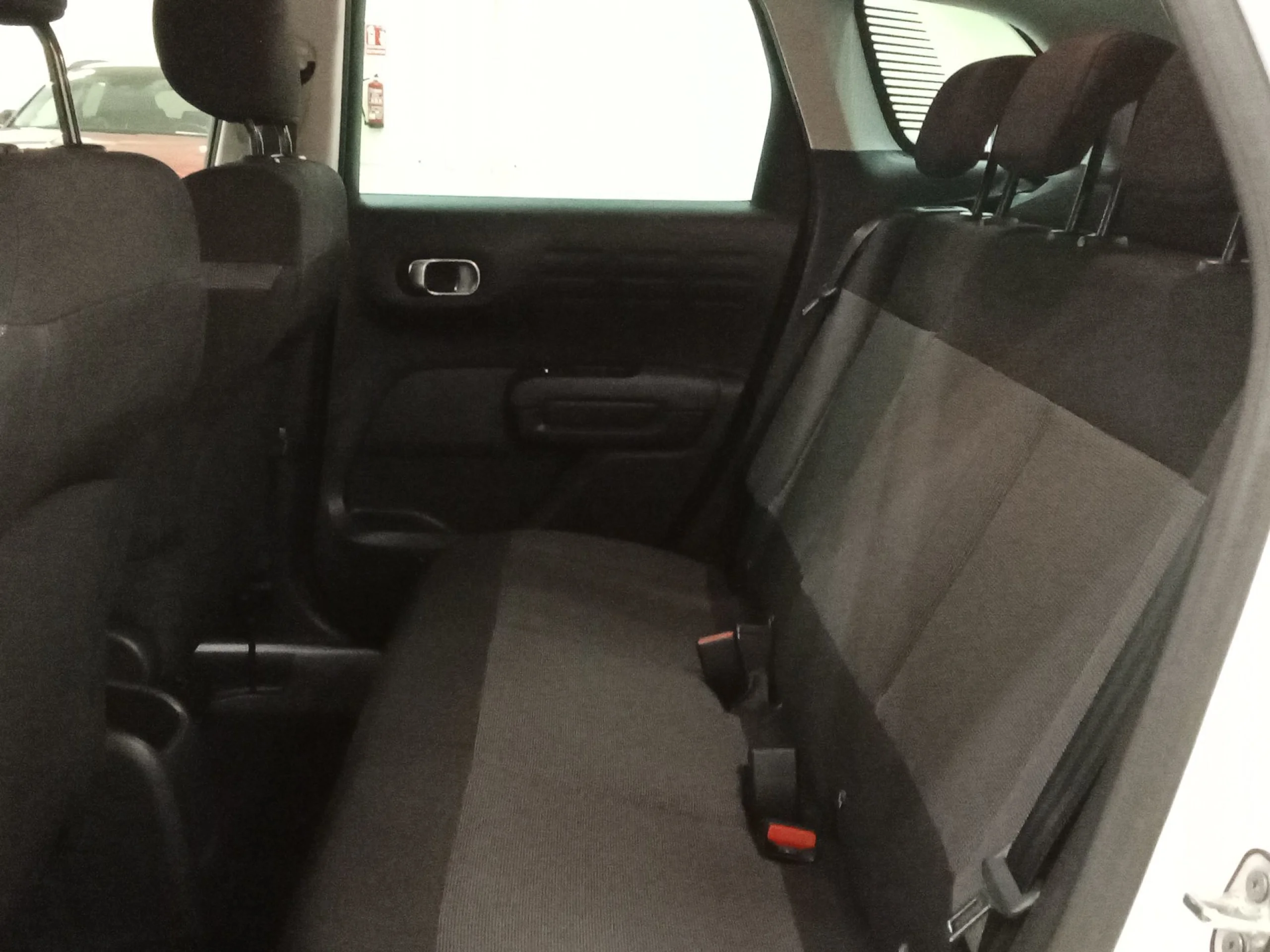 Citroen C3 Aircross PureTech 110 SANDS Shine 81 kW (110 CV) - Foto 27