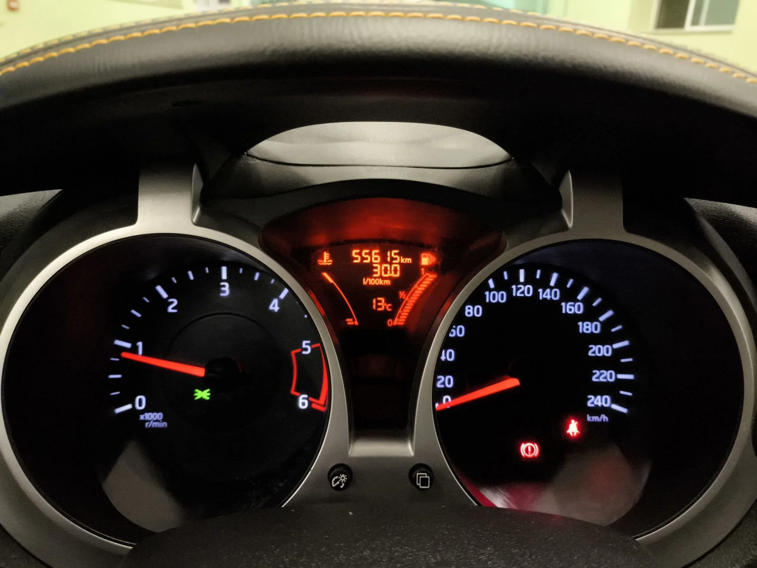 Nissan Juke 1.5 dCi Acenta 4x2 81 kW (110 CV) - Foto 13