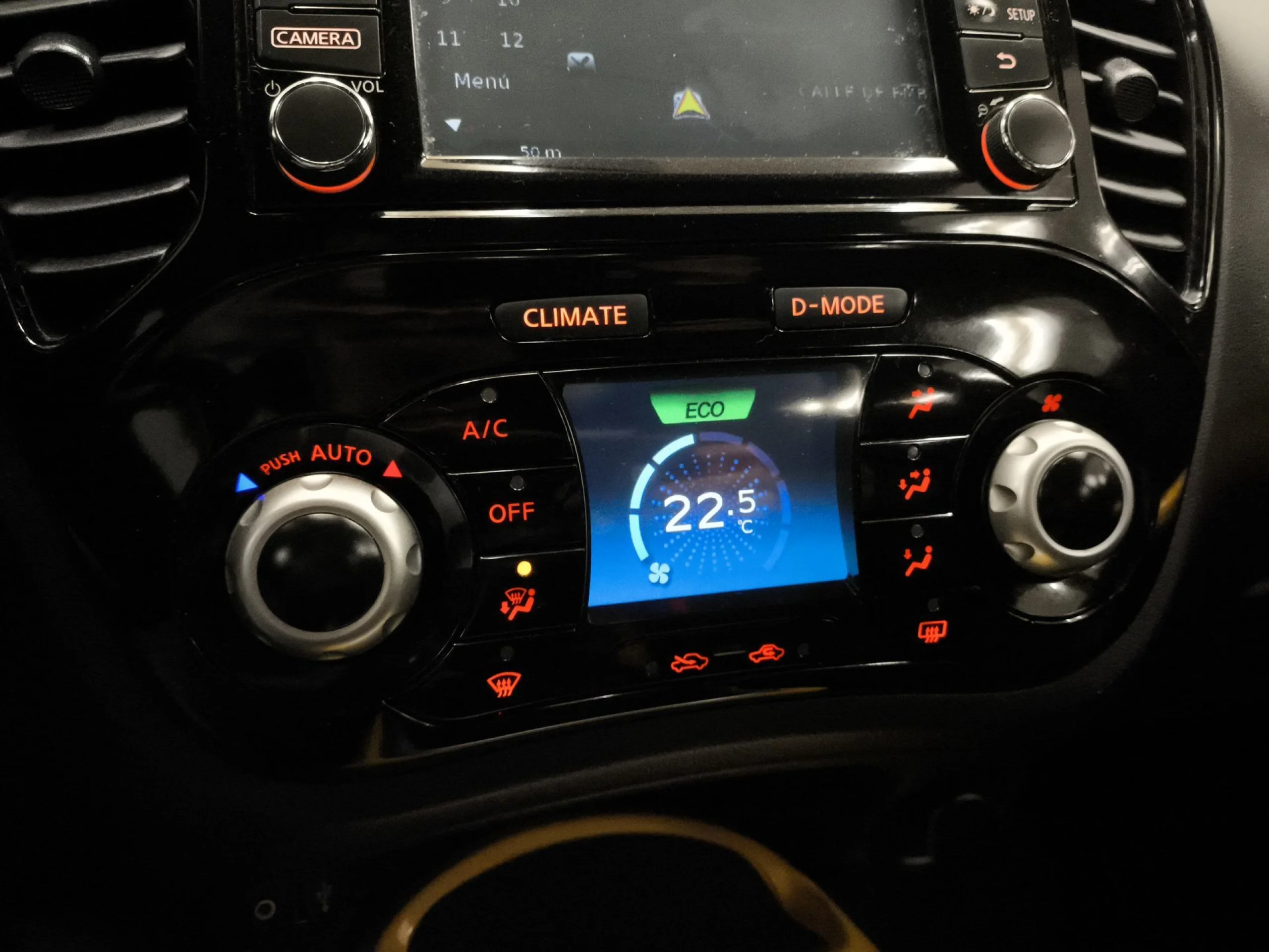 Nissan Juke 1.5 dCi Acenta 4x2 81 kW (110 CV) - Foto 17