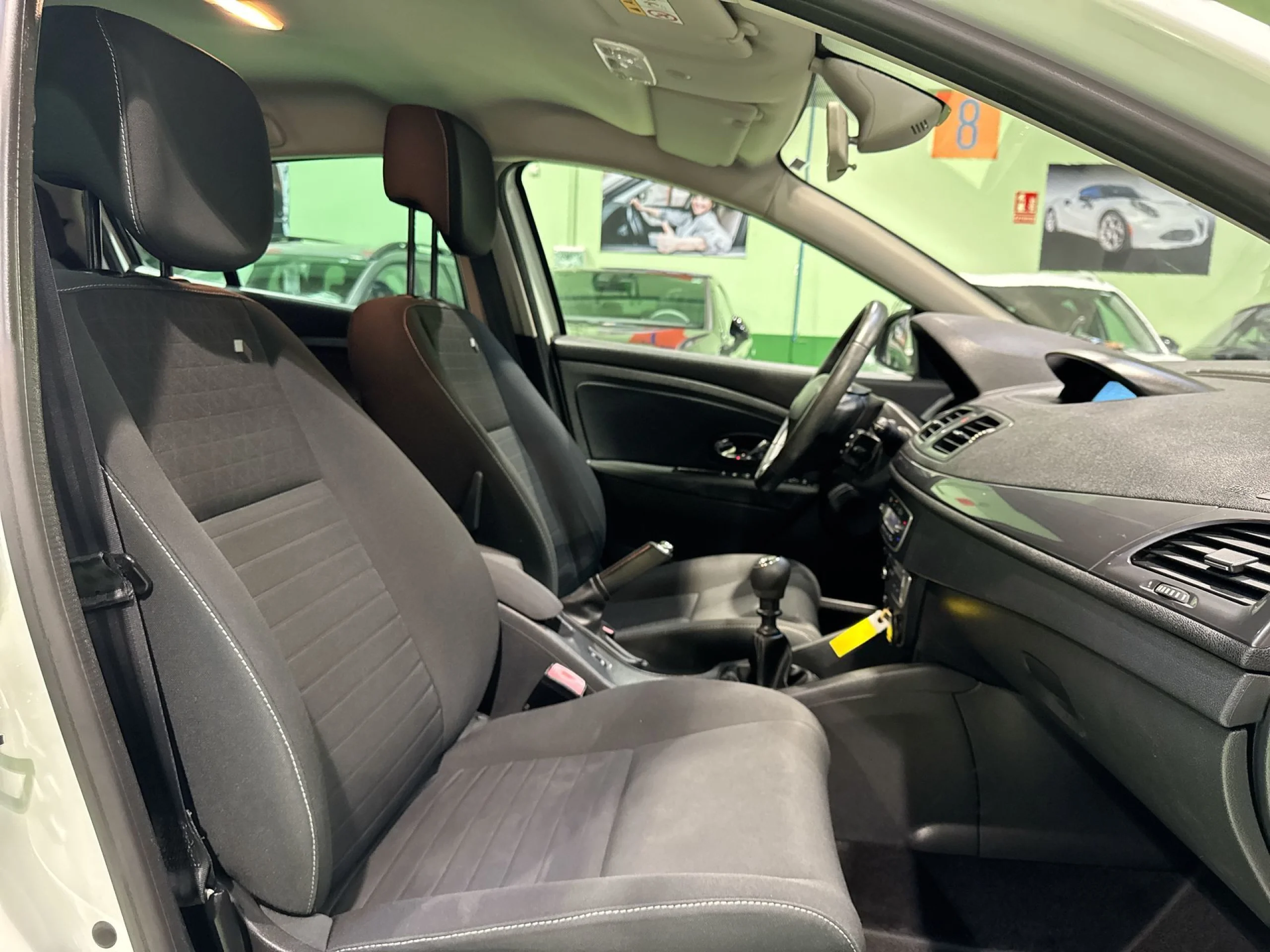 Renault Megane Limited Energy SANDS TCe 85 kW (115 CV) - Foto 21