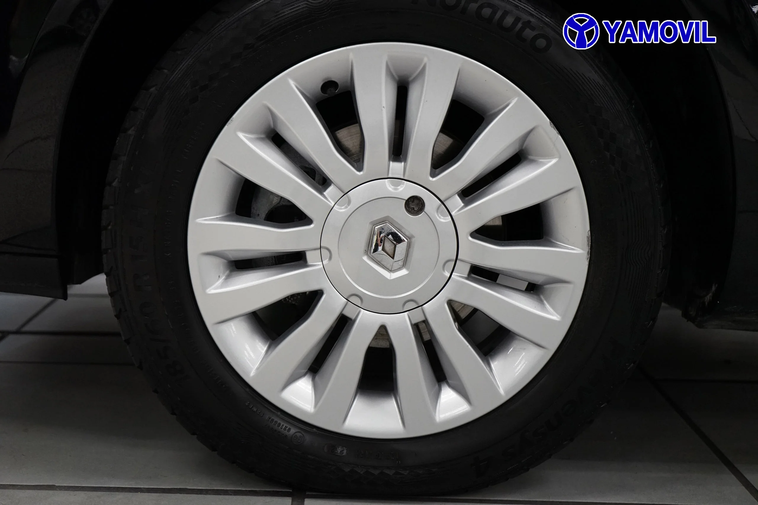 Renault Clio 1.2 16V AUTHENTIQUE 5P - Foto 12