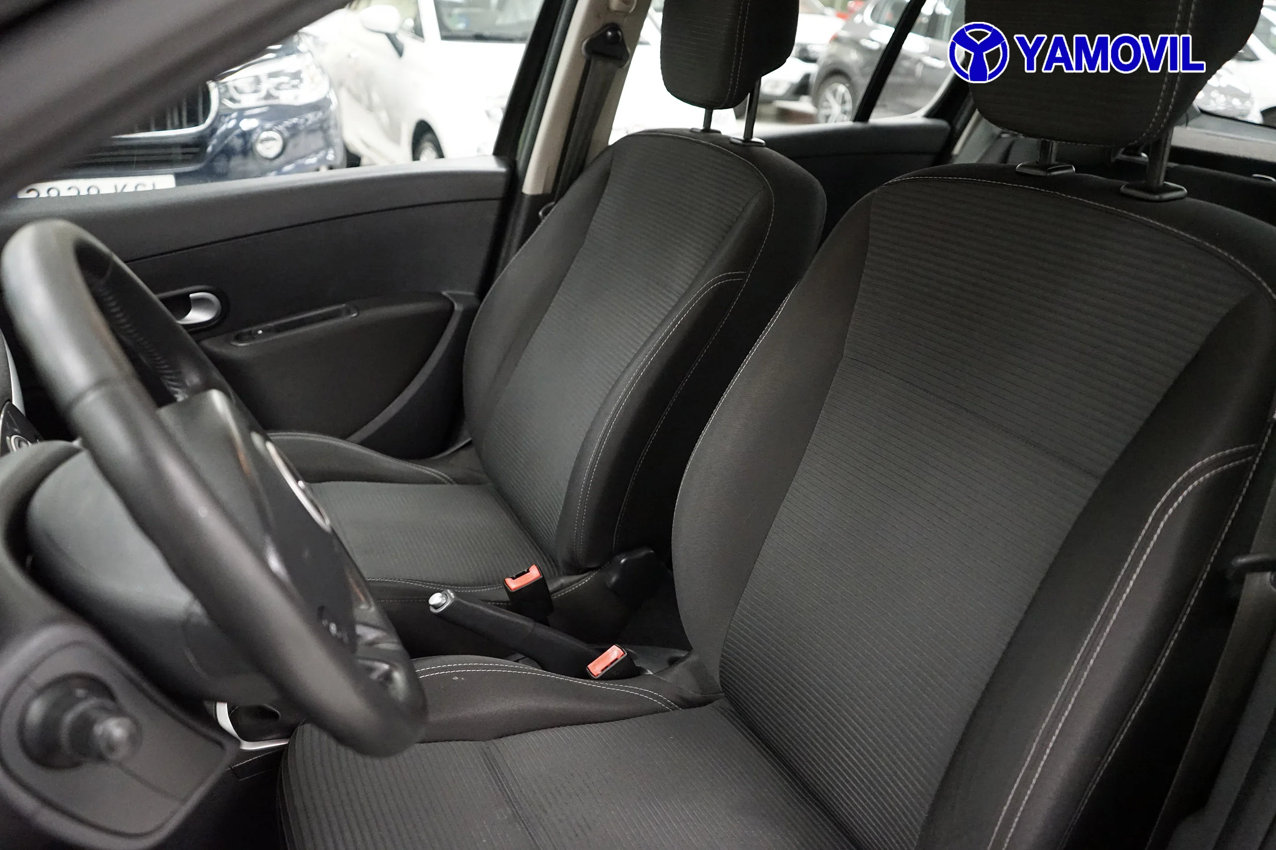 Renault Clio 1.2 16V AUTHENTIQUE 5P - Foto 13