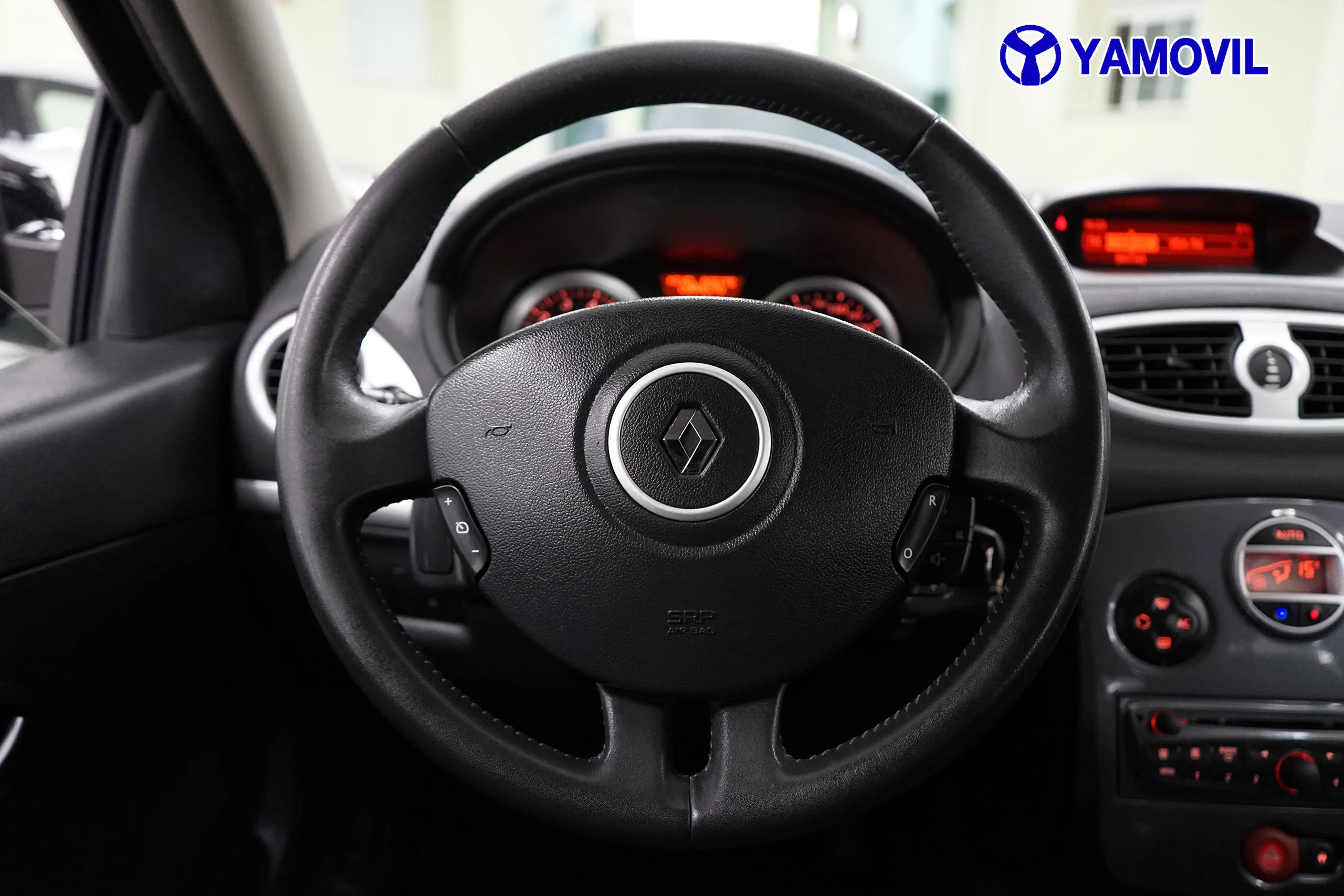 Renault Clio 1.2 16V AUTHENTIQUE 5P - Foto 18