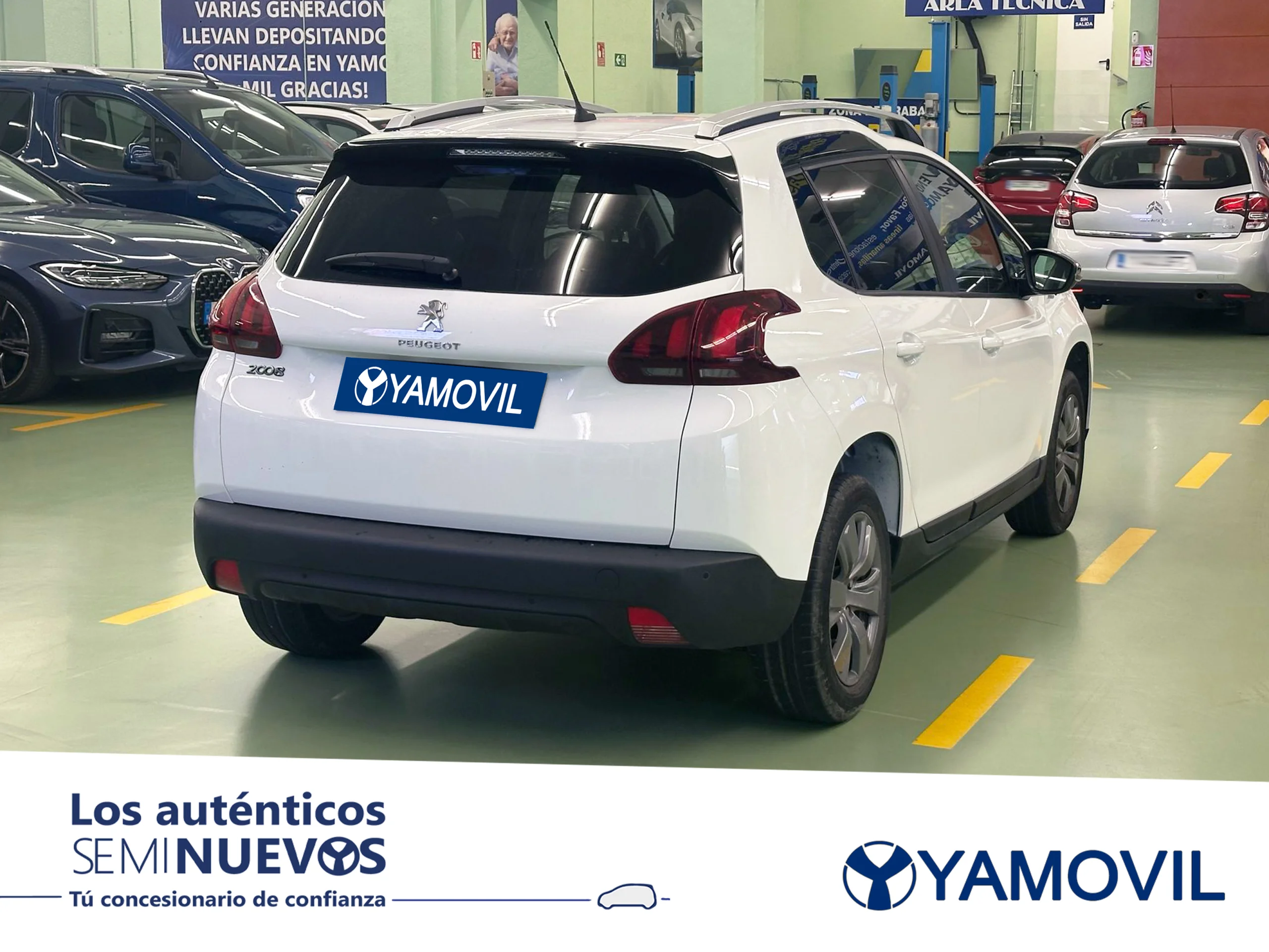Peugeot 2008 PureTech 82 SANDS Style 60 kW (82 CV) - Foto 2