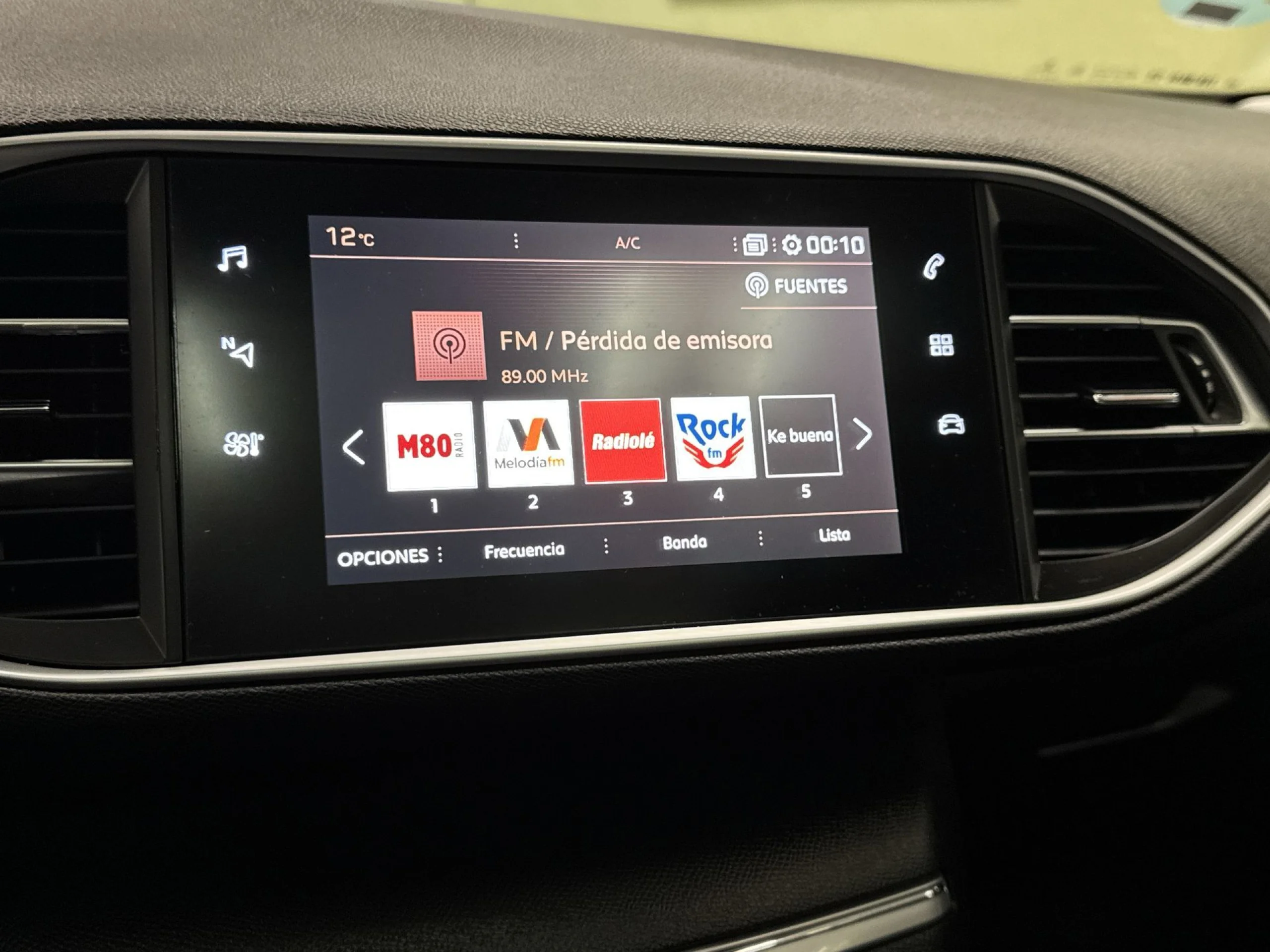 Peugeot 308 PureTech 130 SANDS Tech Edition 96 kW (130 CV) - Foto 15