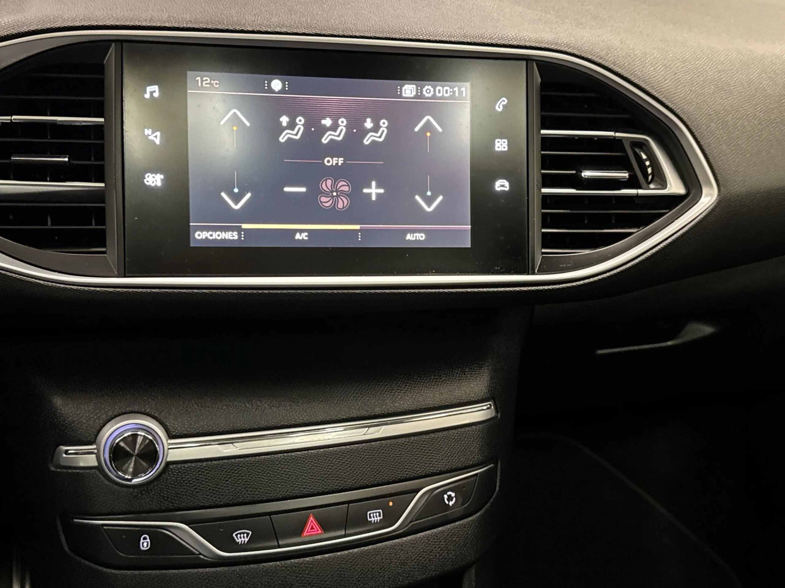 Peugeot 308 PureTech 130 SANDS Tech Edition 96 kW (130 CV) - Foto 20