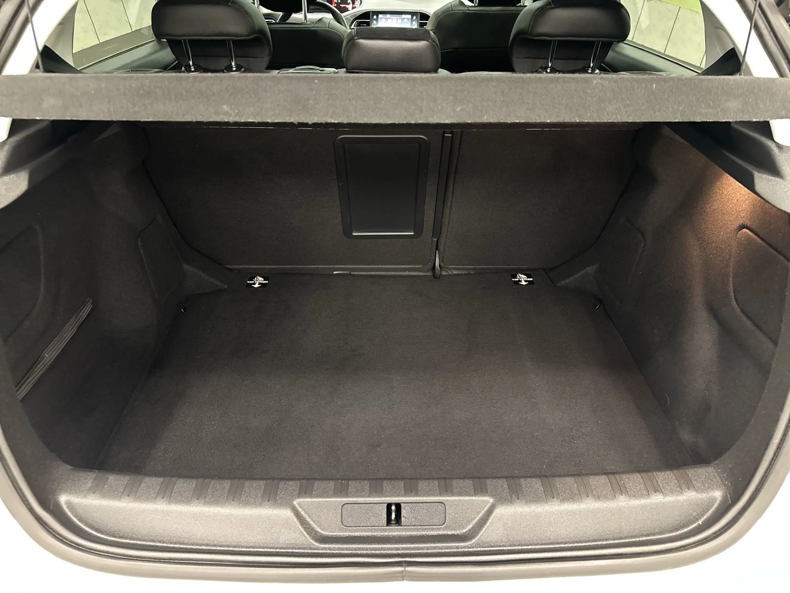 Peugeot 308 PureTech 130 SANDS Tech Edition 96 kW (130 CV) - Foto 25