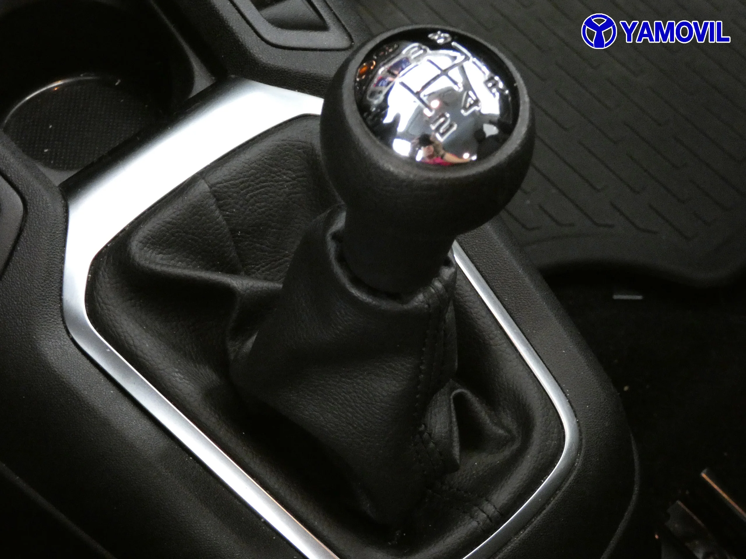 Citroen C-Elysee 1.2 PURETECH SHINE 4P - Foto 25