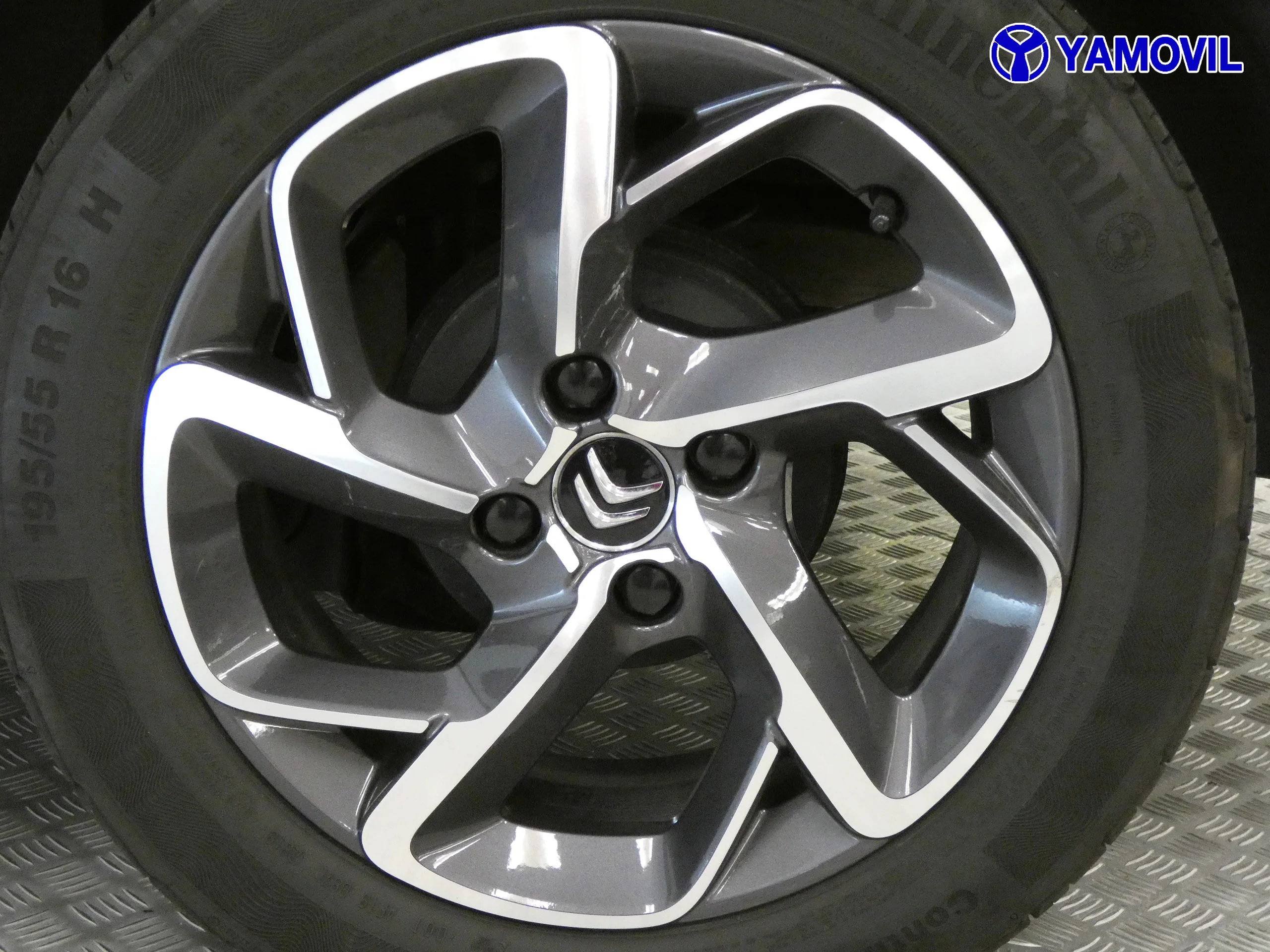 Citroen C-Elysee 1.2 PURETECH SHINE 4P - Foto 10