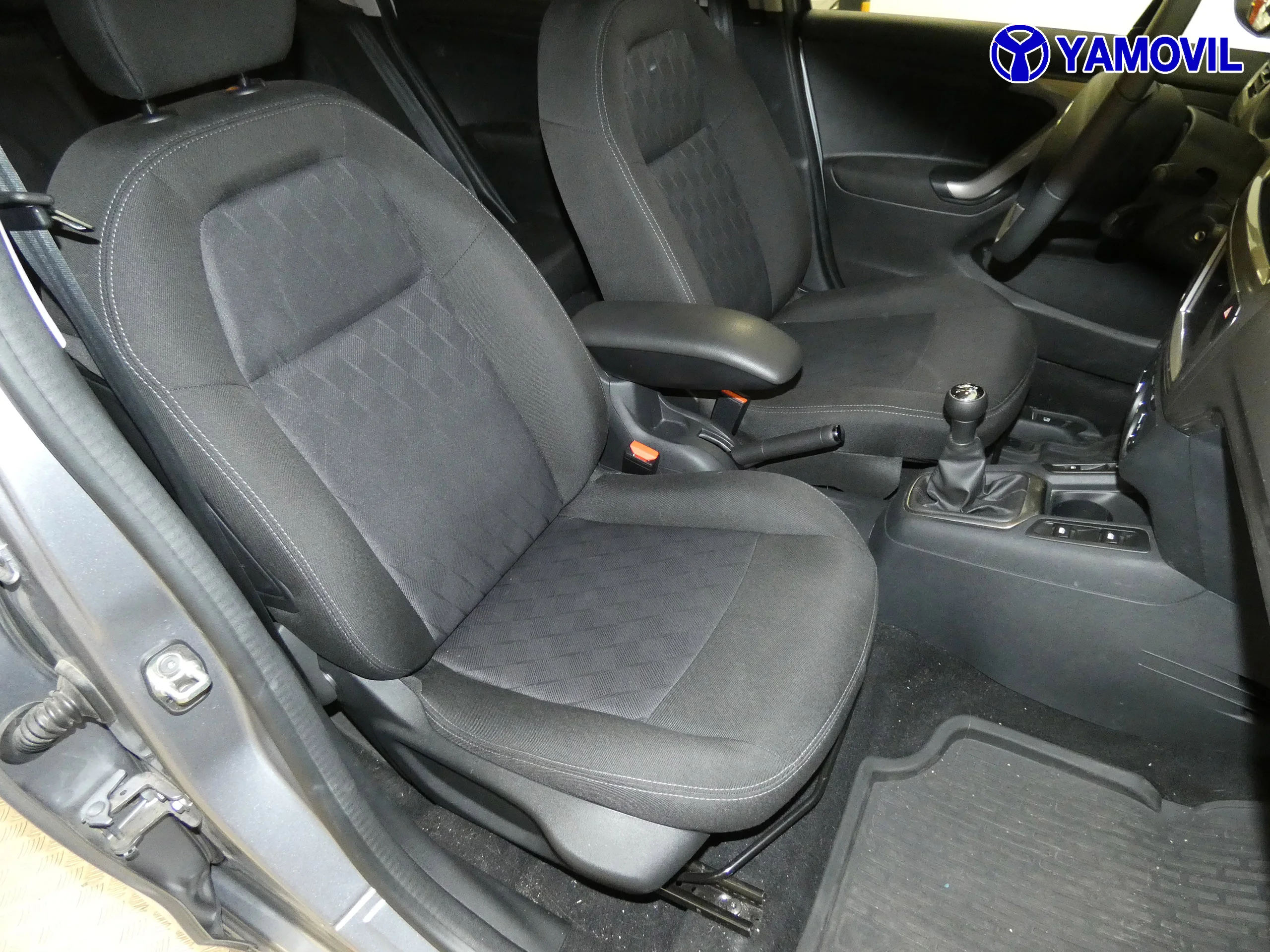 Citroen C-Elysee 1.2 PURETECH SHINE 4P - Foto 15