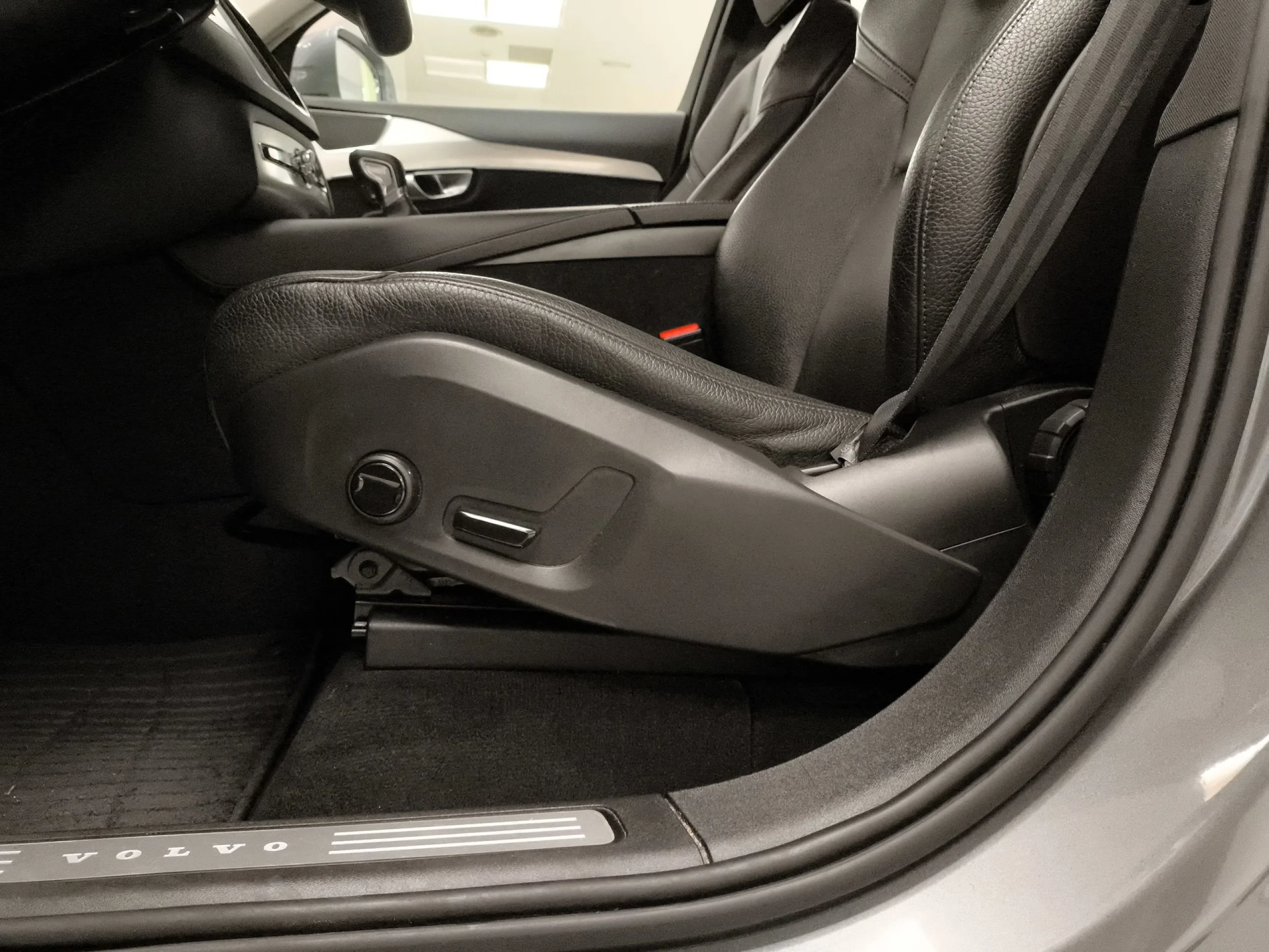 Volvo XC90 D5 Momentum AWD Auto 173 kW (235 CV) - Foto 9