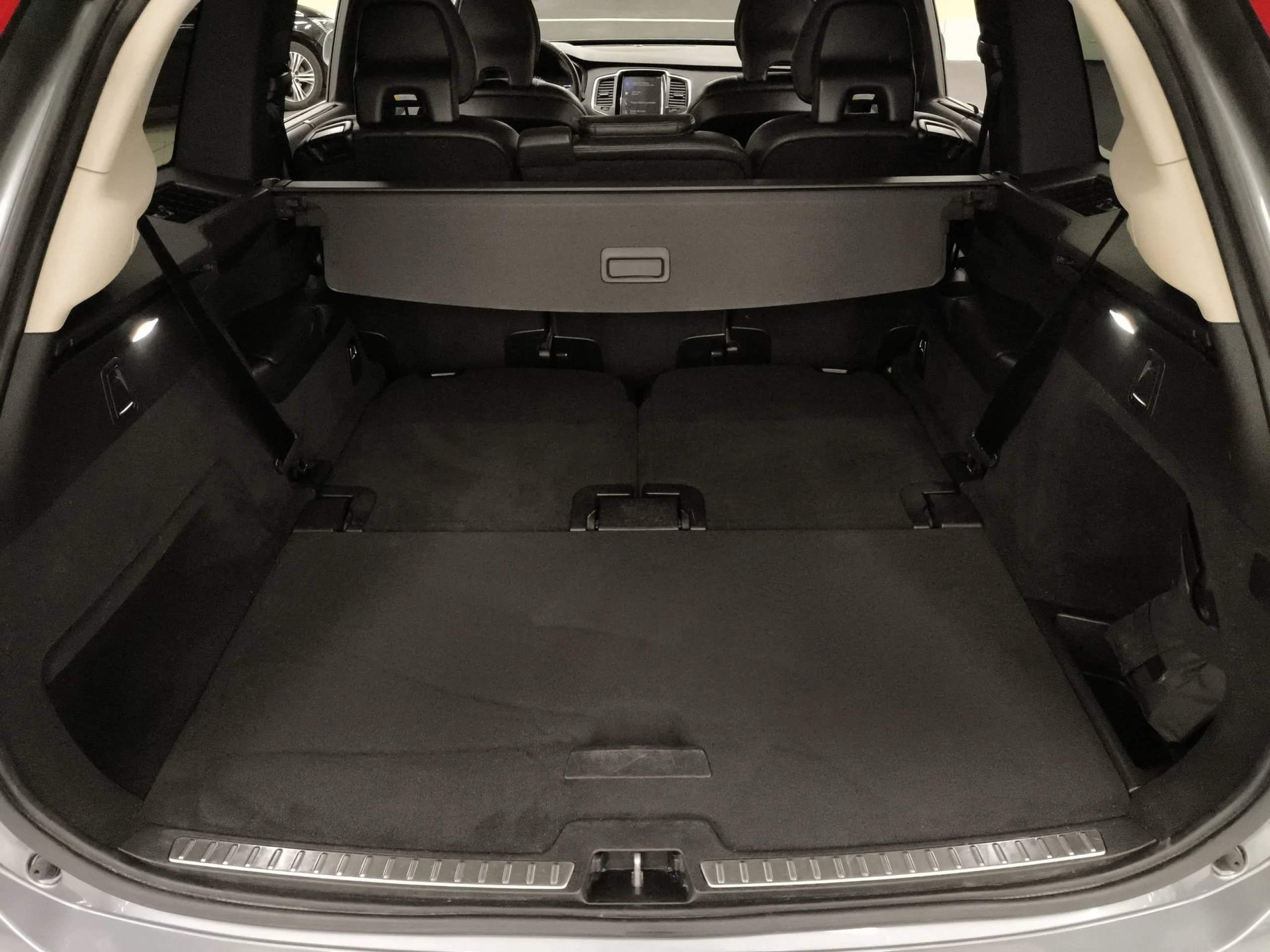 Volvo XC90 D5 Momentum AWD Auto 173 kW (235 CV) - Foto 27
