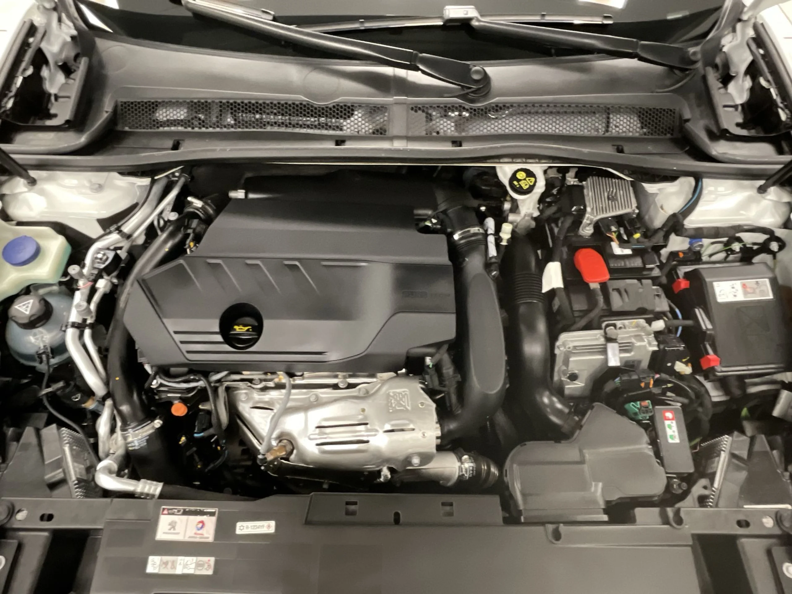 Peugeot 508 Hybrid 225 GT e-EAT8 165 kW (225 CV) - Foto 22