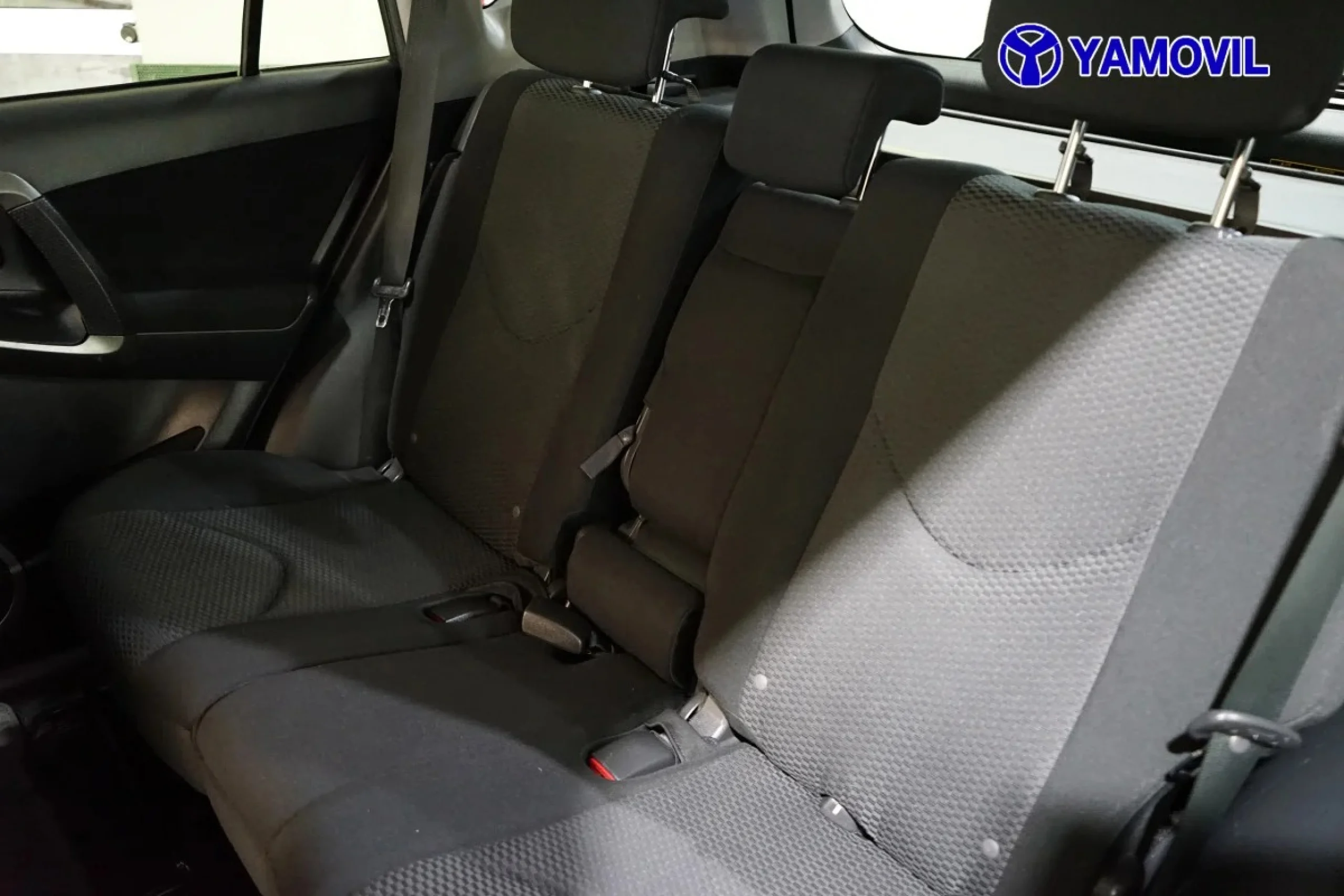 Toyota Rav4 2.2D-4D Advance 4x2 110 kW (150 CV) - Foto 14