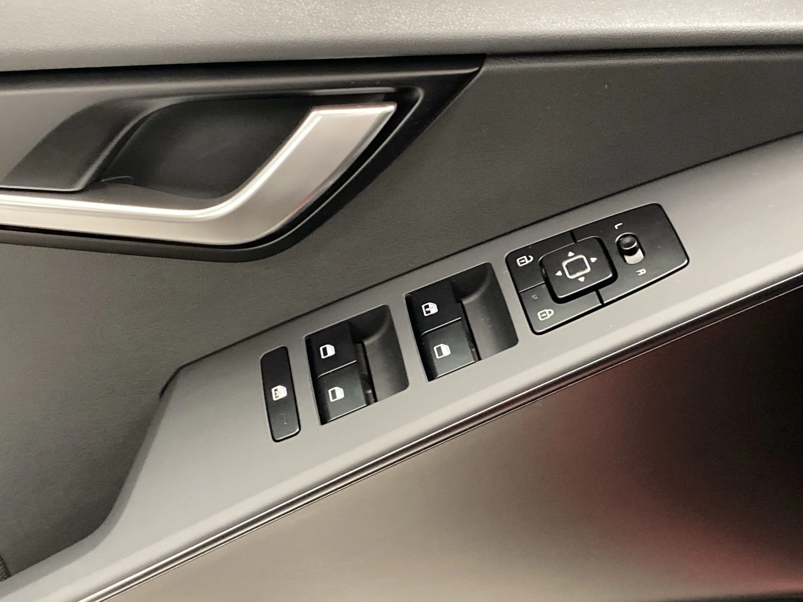 Kia E-niro Concept (Long Range) 150 kW (204 CV) - Foto 10