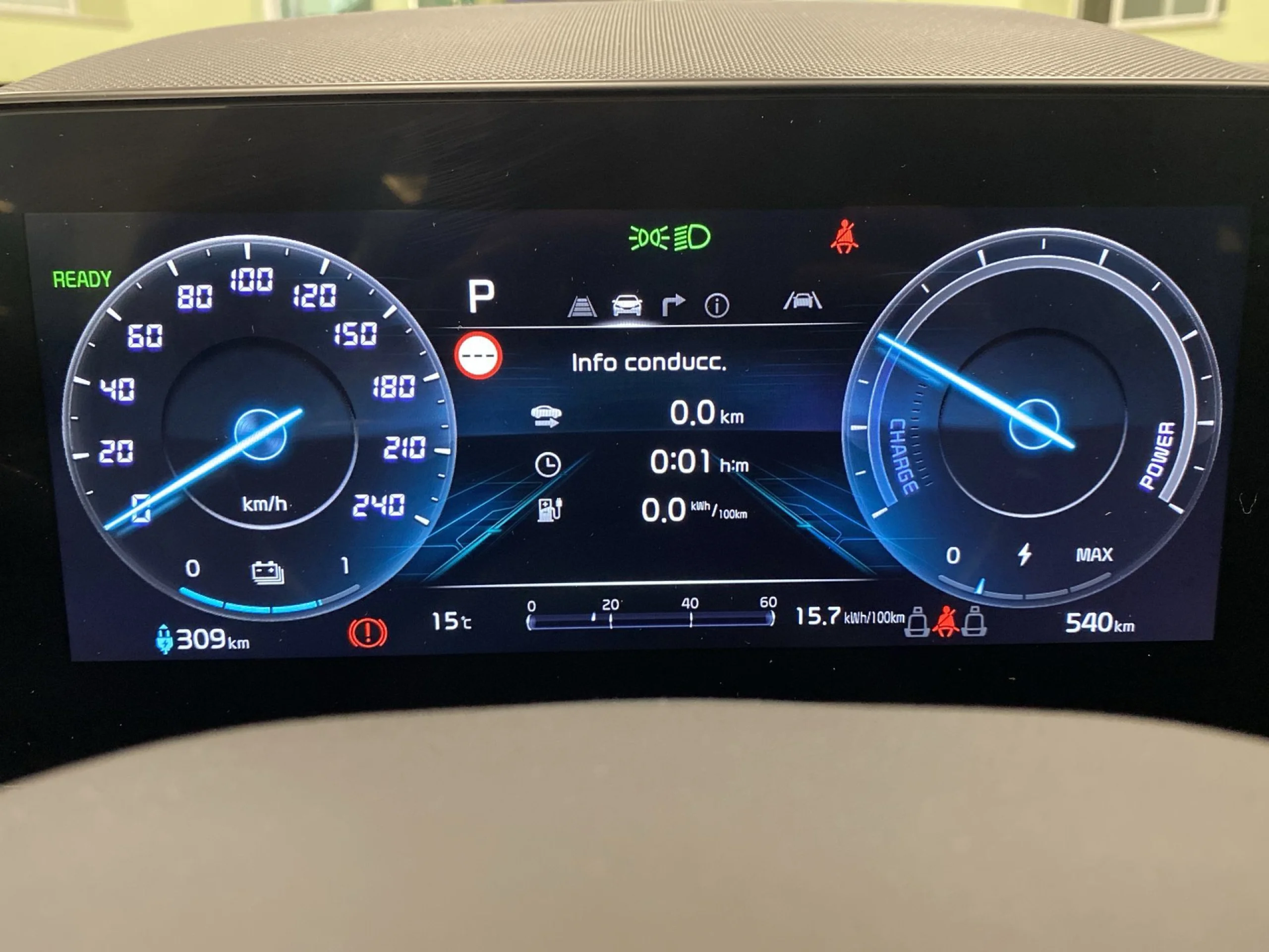 Kia E-niro Concept (Long Range) 150 kW (204 CV) - Foto 12