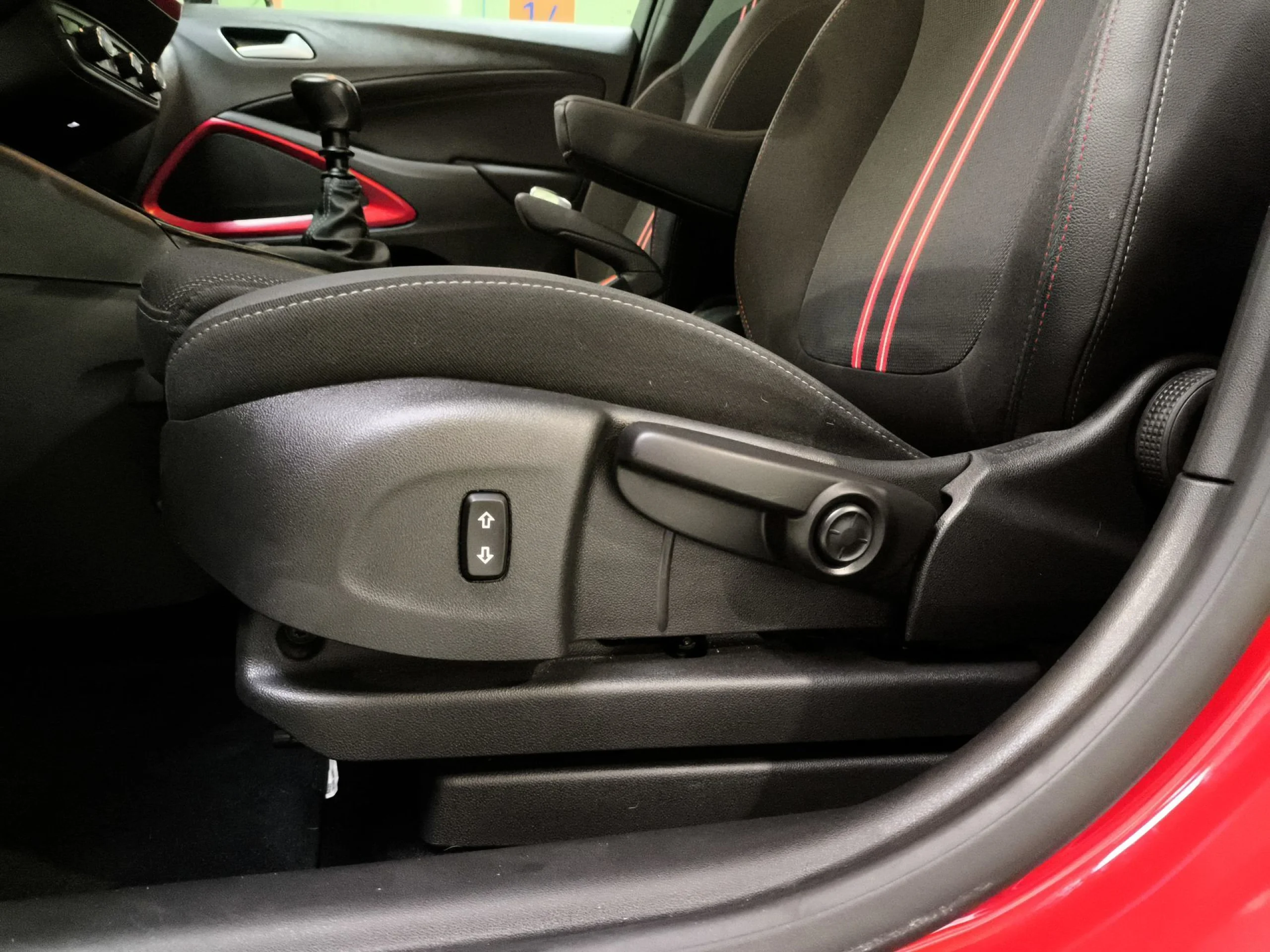 Opel Crossland 1.5D GS Line 81 kW (110 CV) - Foto 9