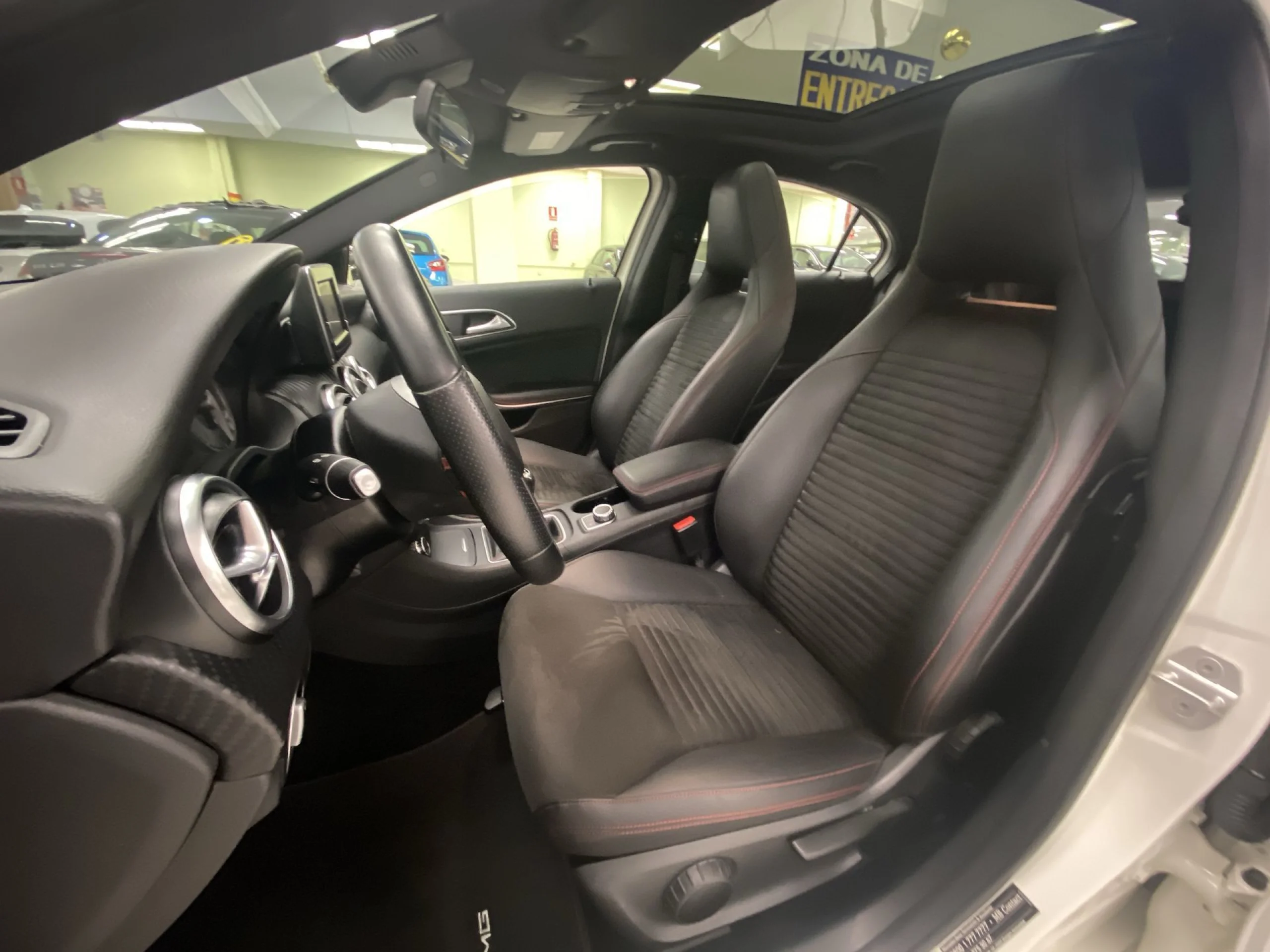Mercedes-Benz Clase A A 180 CDI Blue Efficiency AMG Line 80 kW (109 CV) - Foto 8