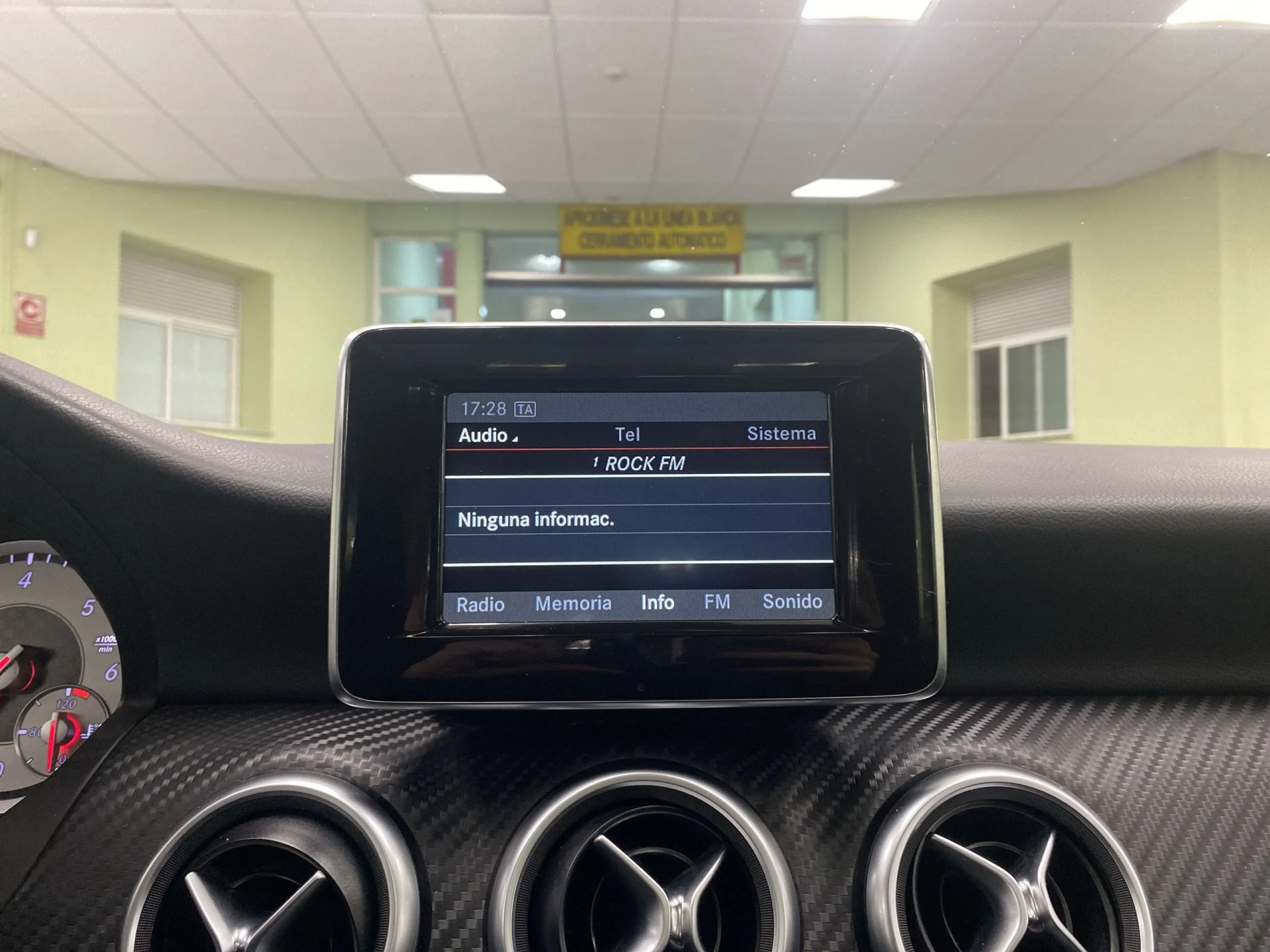 Mercedes-Benz Clase A A 180 CDI Blue Efficiency AMG Line 80 kW (109 CV) - Foto 13