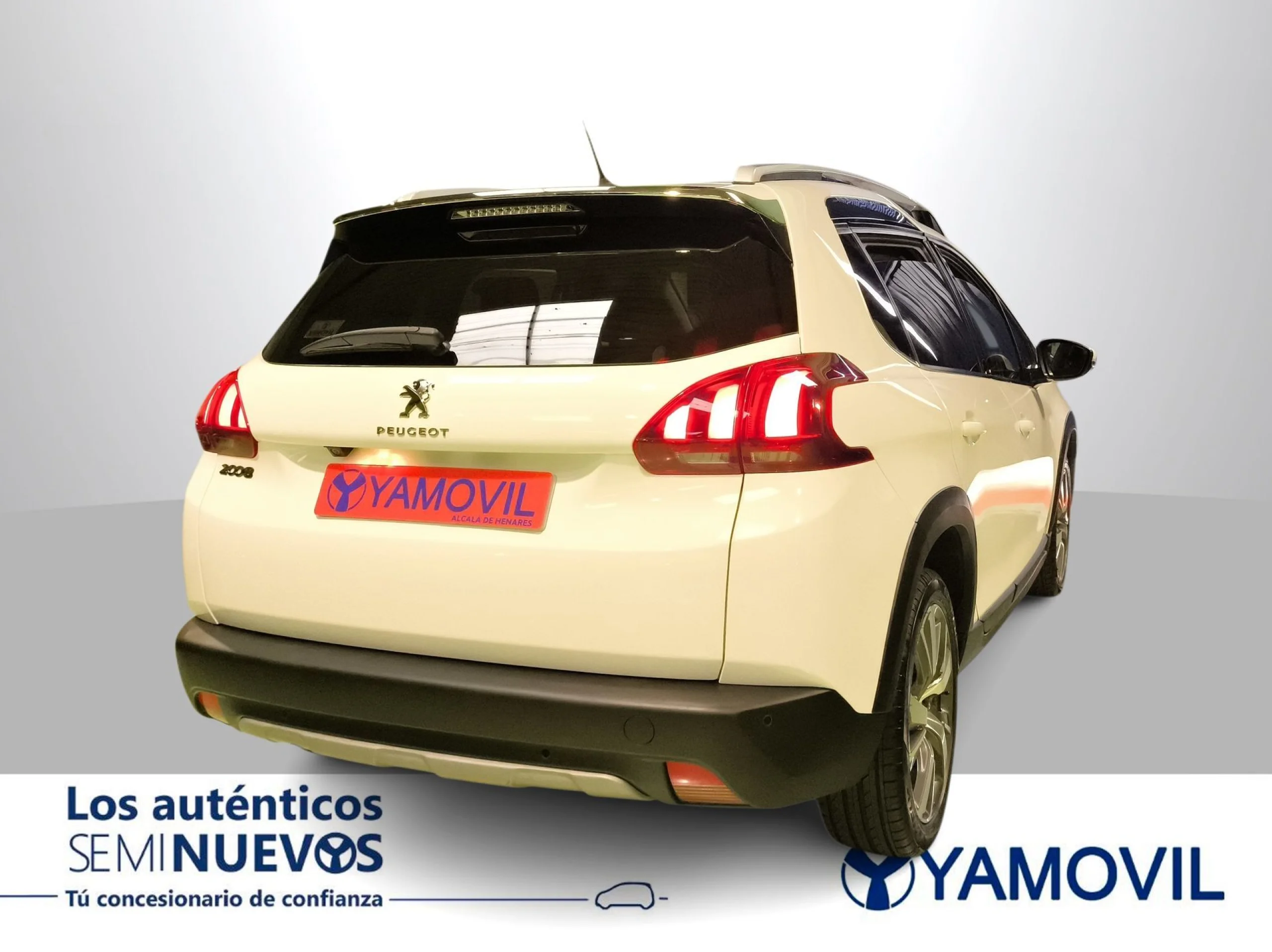 Peugeot 2008 PureTech 110 SANDS Allure EAT6 81 kW (110 CV) - Foto 4