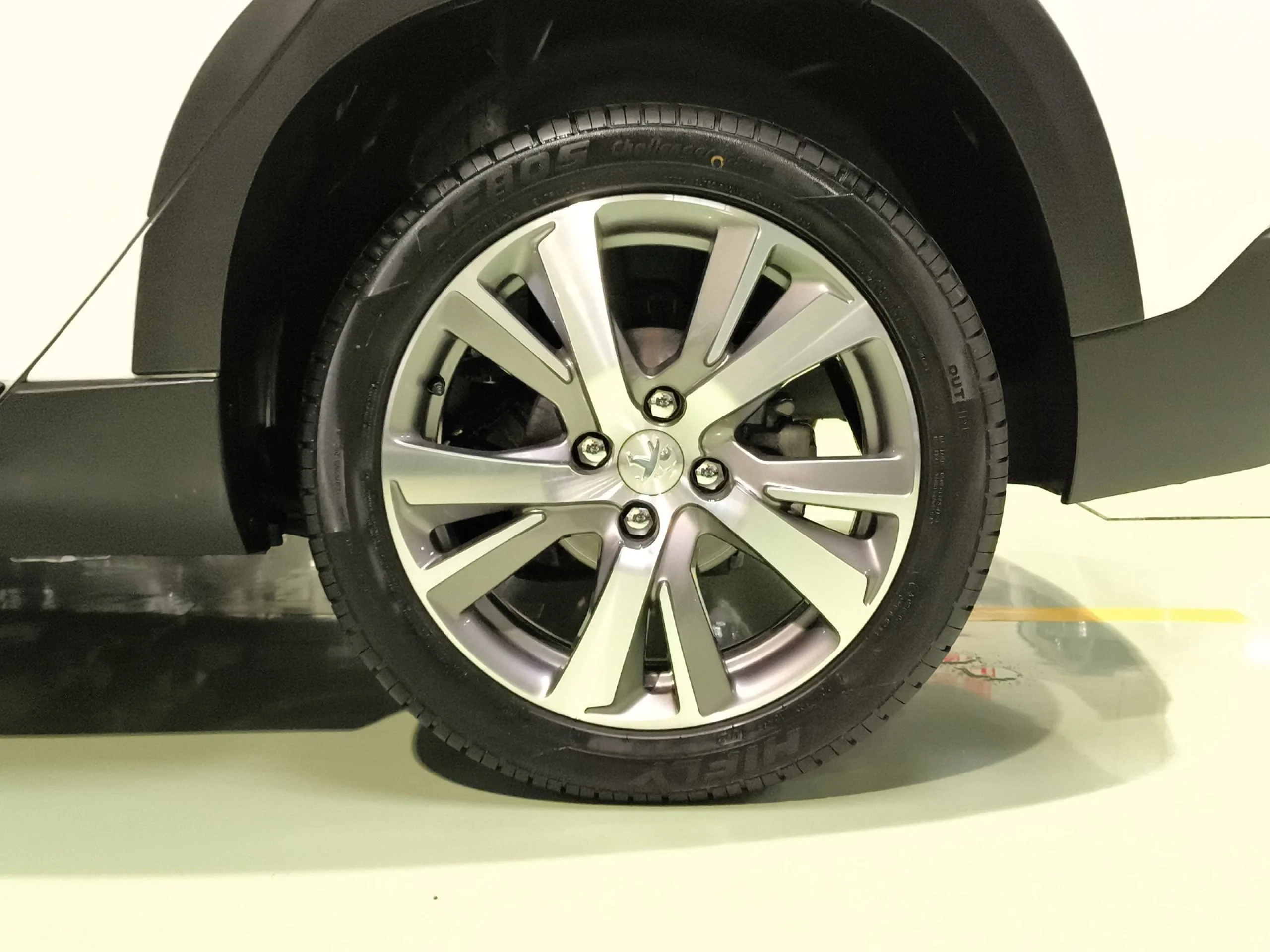 Peugeot 2008 PureTech 110 SANDS Allure EAT6 81 kW (110 CV) - Foto 7