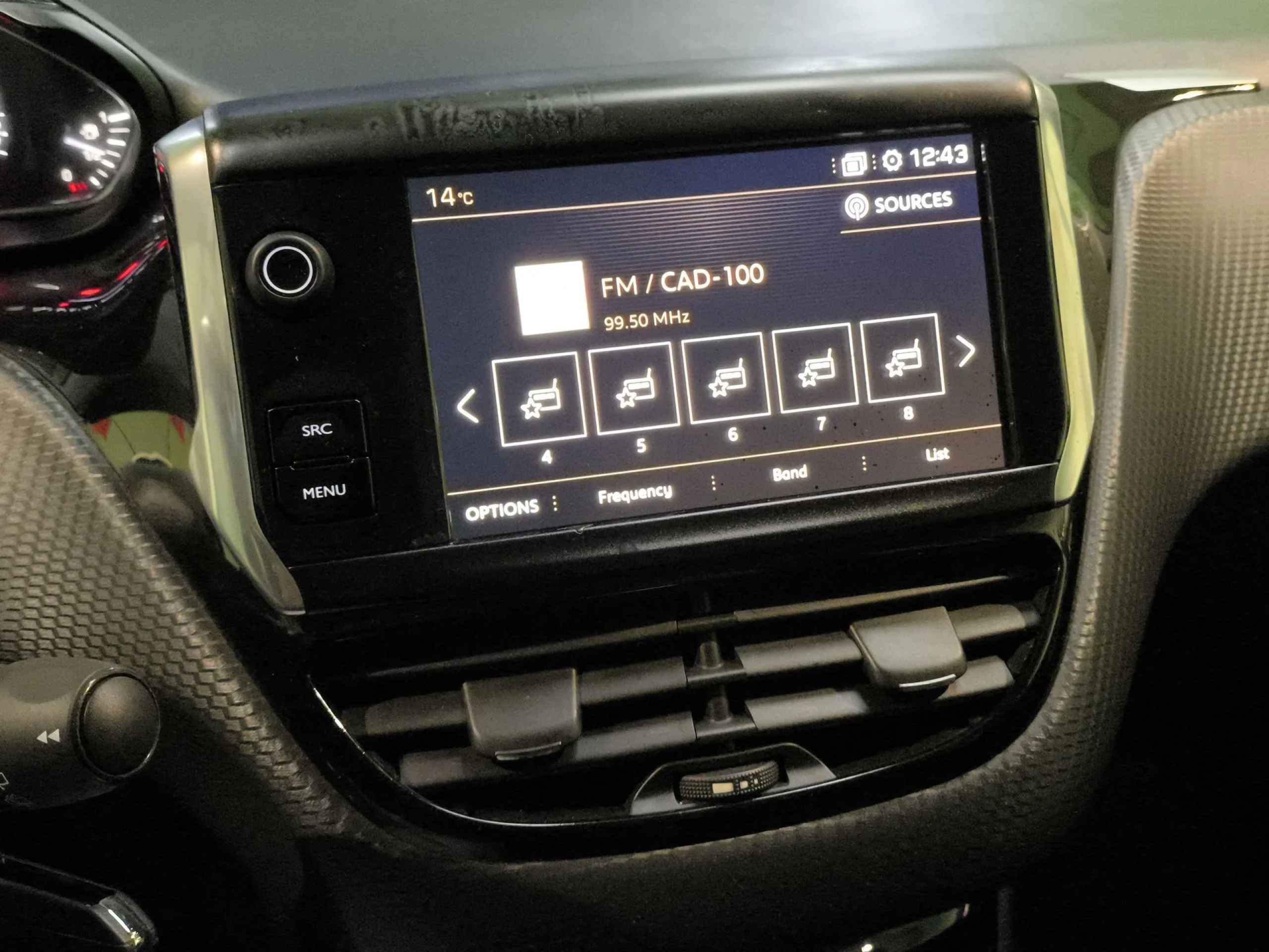 Peugeot 2008 PureTech 110 SANDS Allure EAT6 81 kW (110 CV) - Foto 13