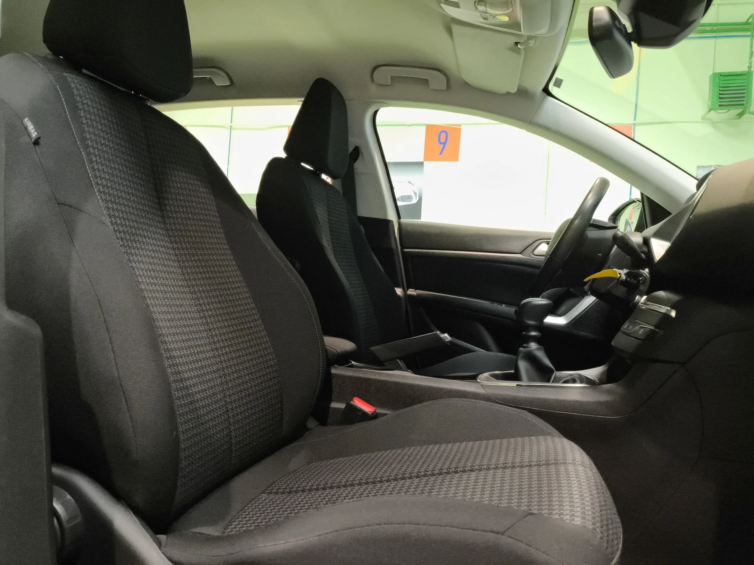 Peugeot 308 BlueHDi 100 Style 75 kW (100 CV) - Foto 28