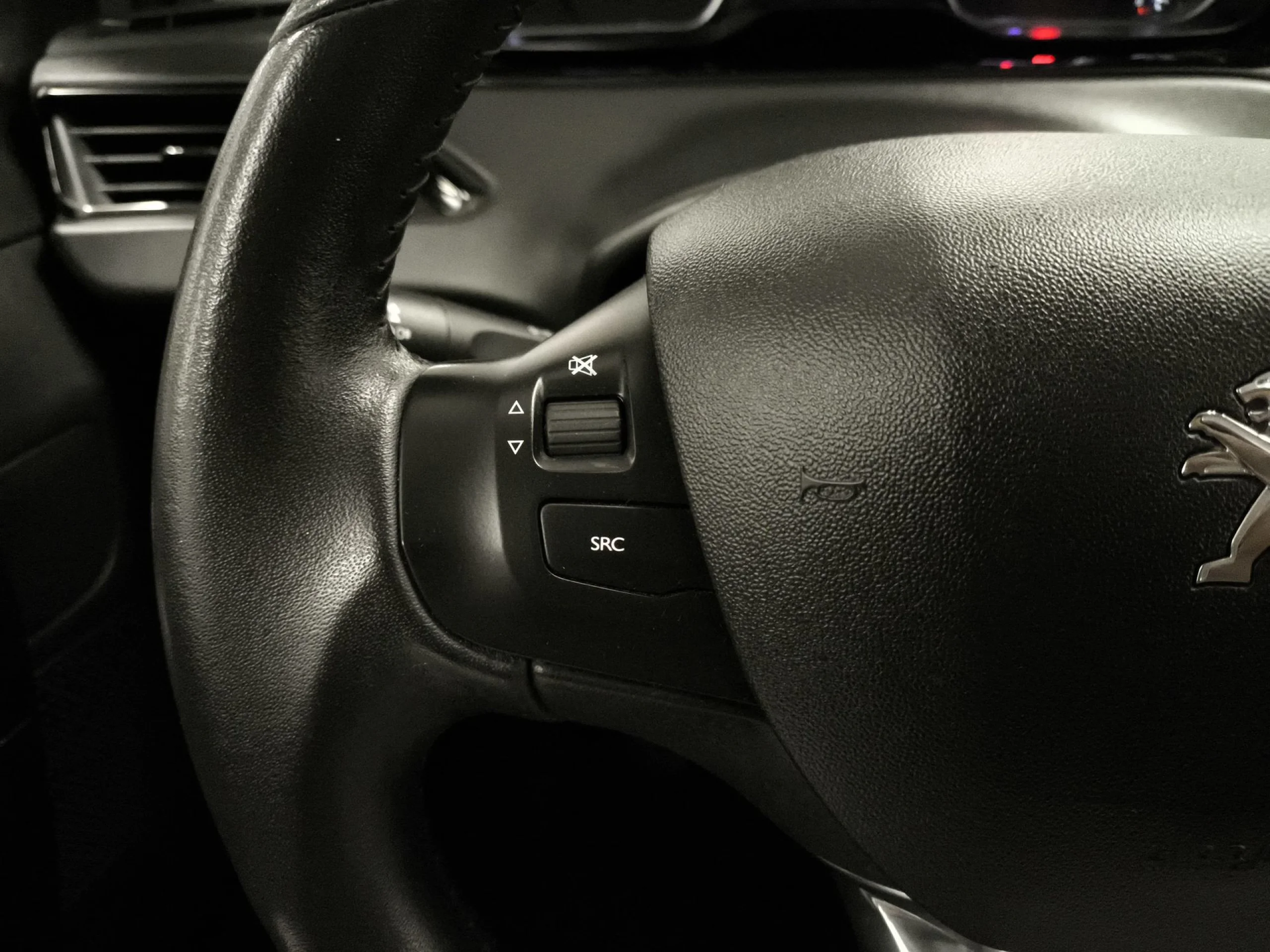 Peugeot 208 PureTech Signature 60 kW (82 CV) - Foto 14