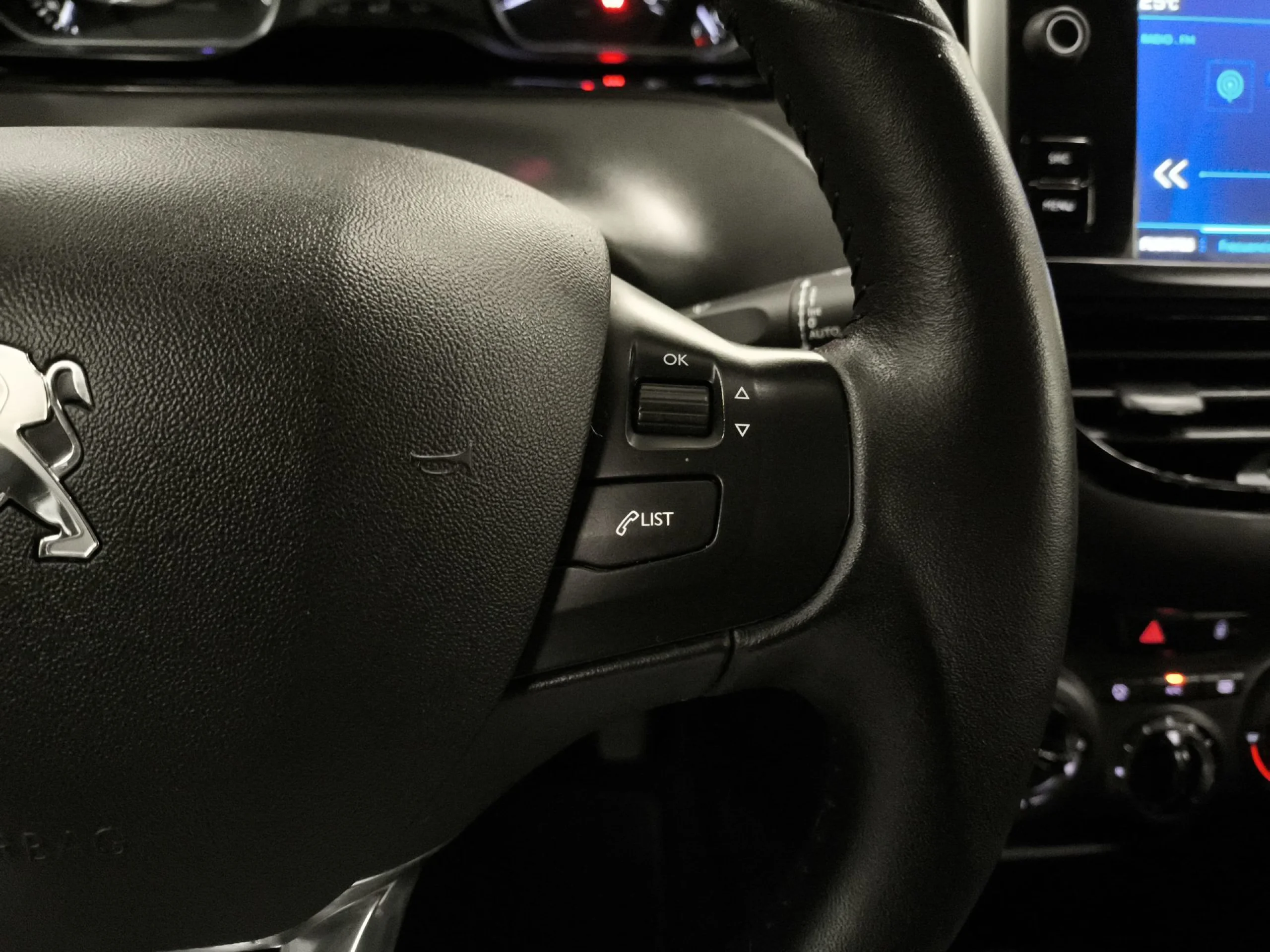 Peugeot 208 PureTech Signature 60 kW (82 CV) - Foto 15
