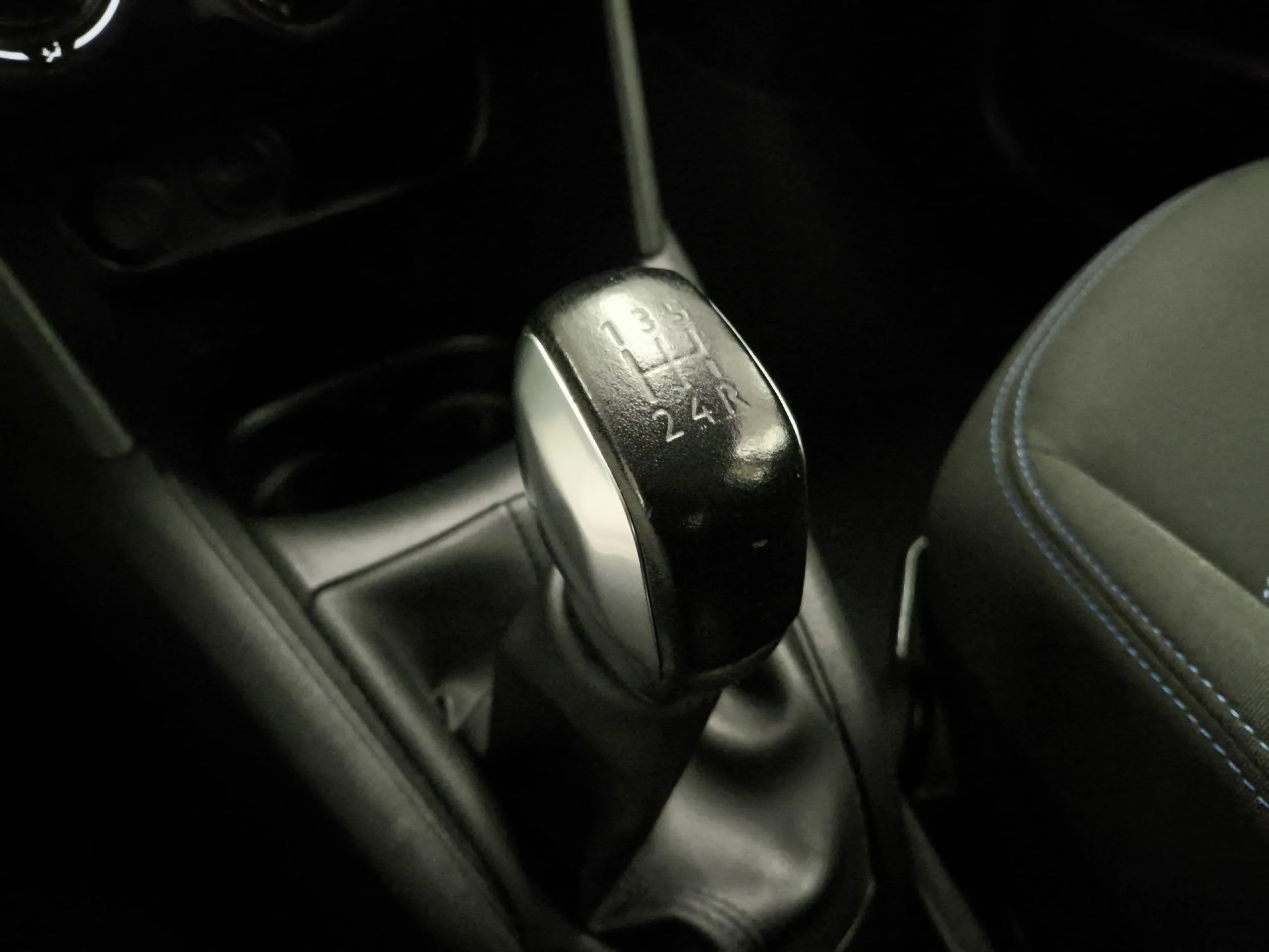 Peugeot 208 PureTech Signature 60 kW (82 CV) - Foto 22