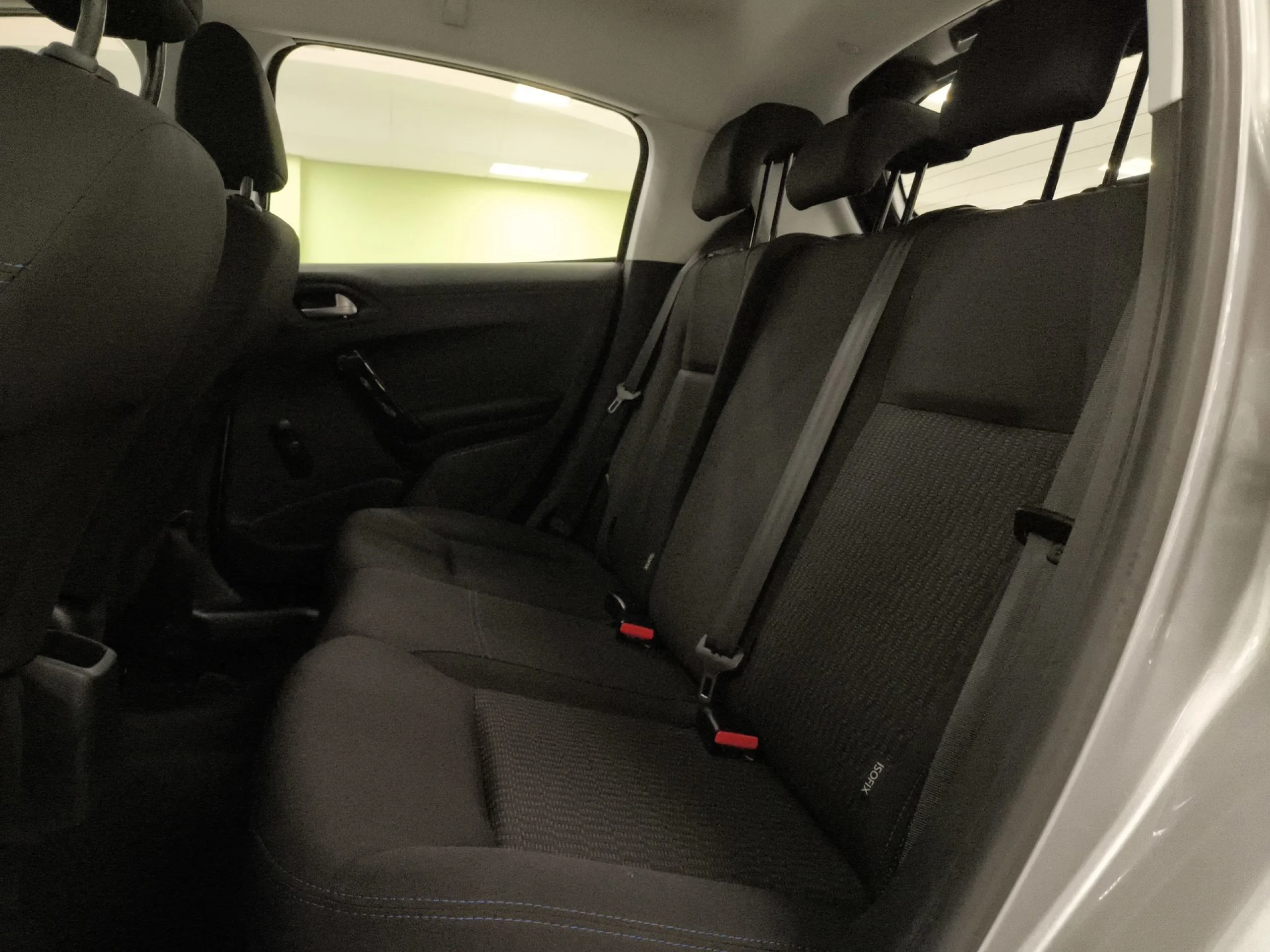 Peugeot 208 PureTech Signature 60 kW (82 CV) - Foto 24