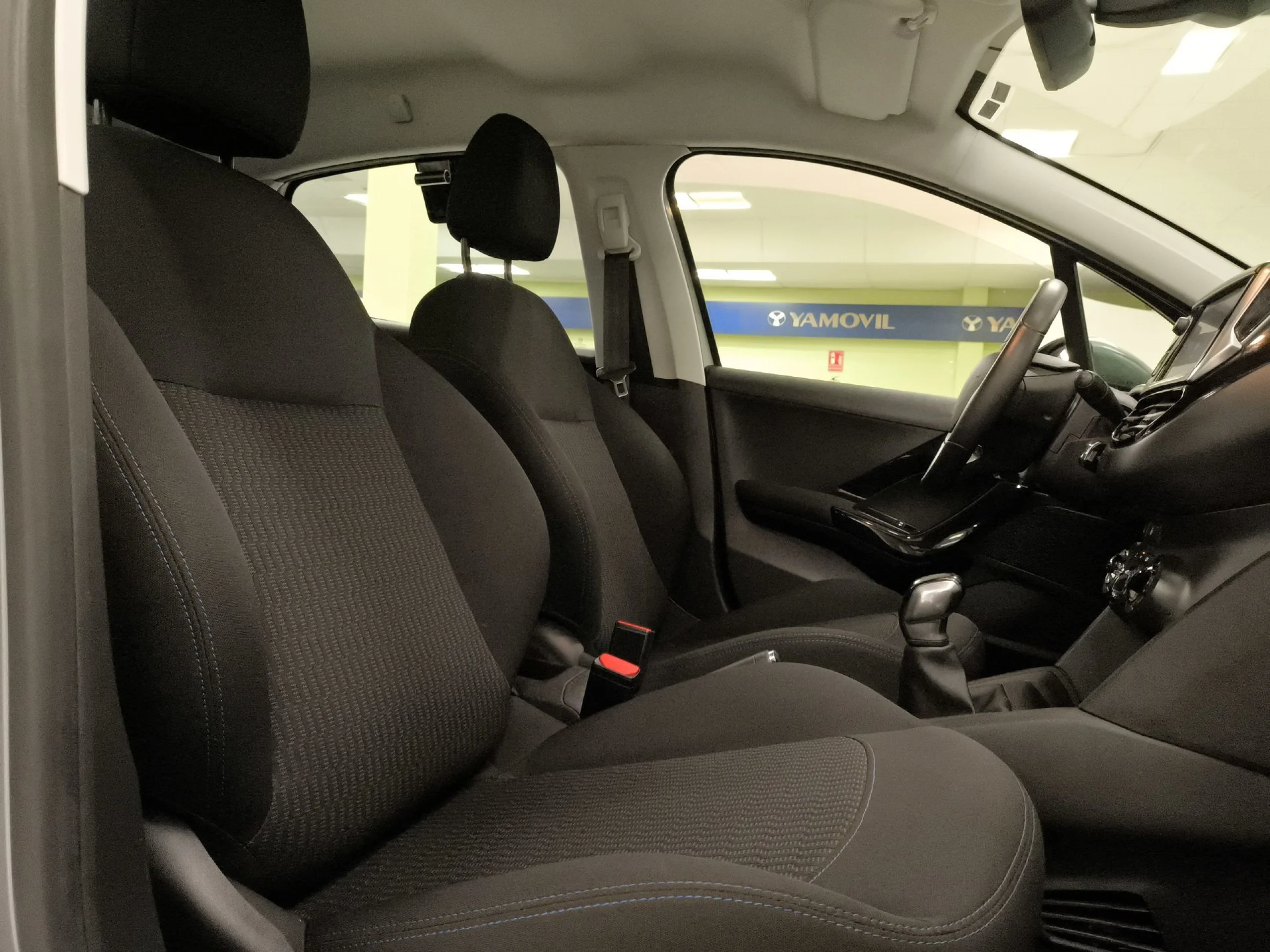 Peugeot 208 PureTech Signature 60 kW (82 CV) - Foto 27