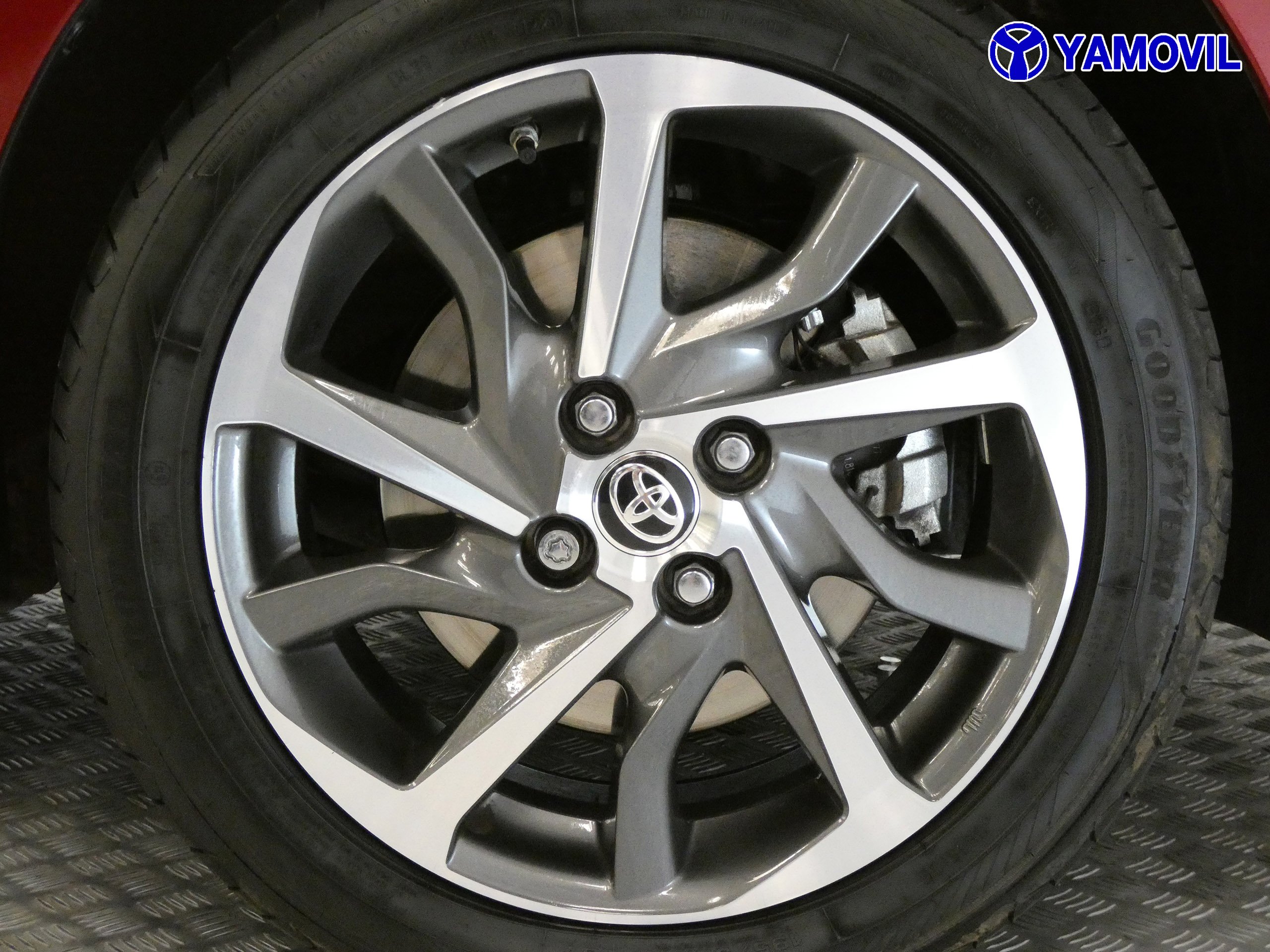 Toyota Yaris 1.5 HYBRID FEEL LIMITED EDITION - Foto 12