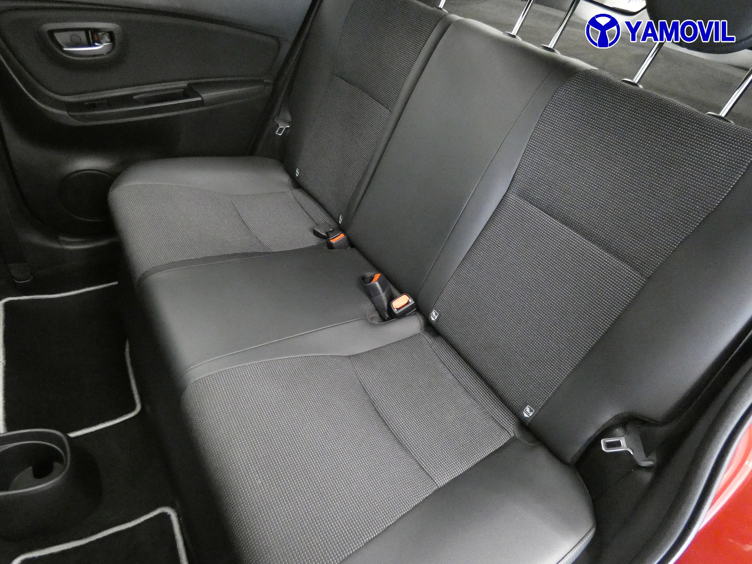 Toyota Yaris 1.5 HYBRID FEEL LIMITED EDITION - Foto 14