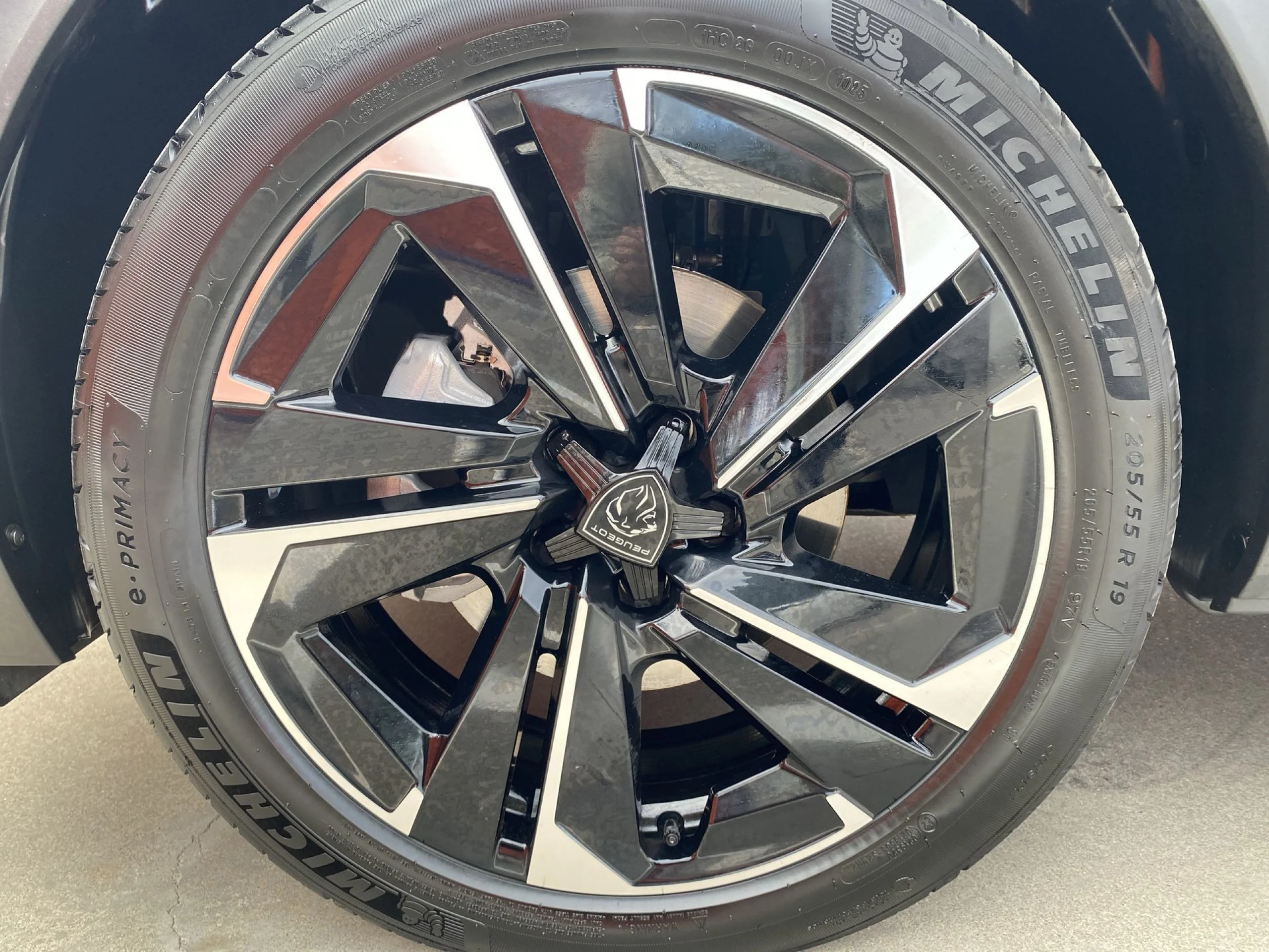 Peugeot 408 Puretech 130 Allure Pack EAT8 96 kW (130 CV) - Foto 7