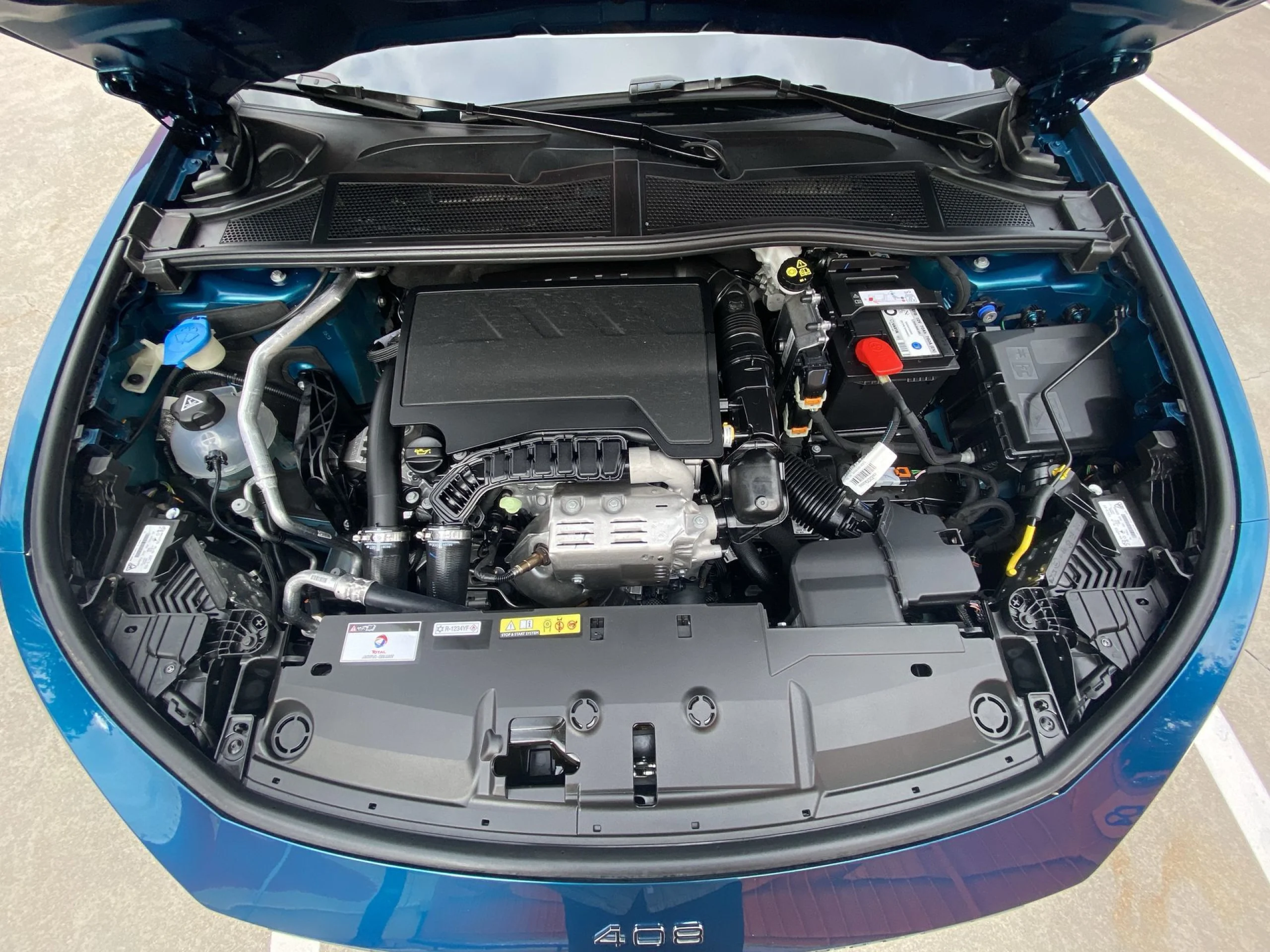 Peugeot 408 Puretech 130 Allure Pack EAT8 96 kW (130 CV) - Foto 22