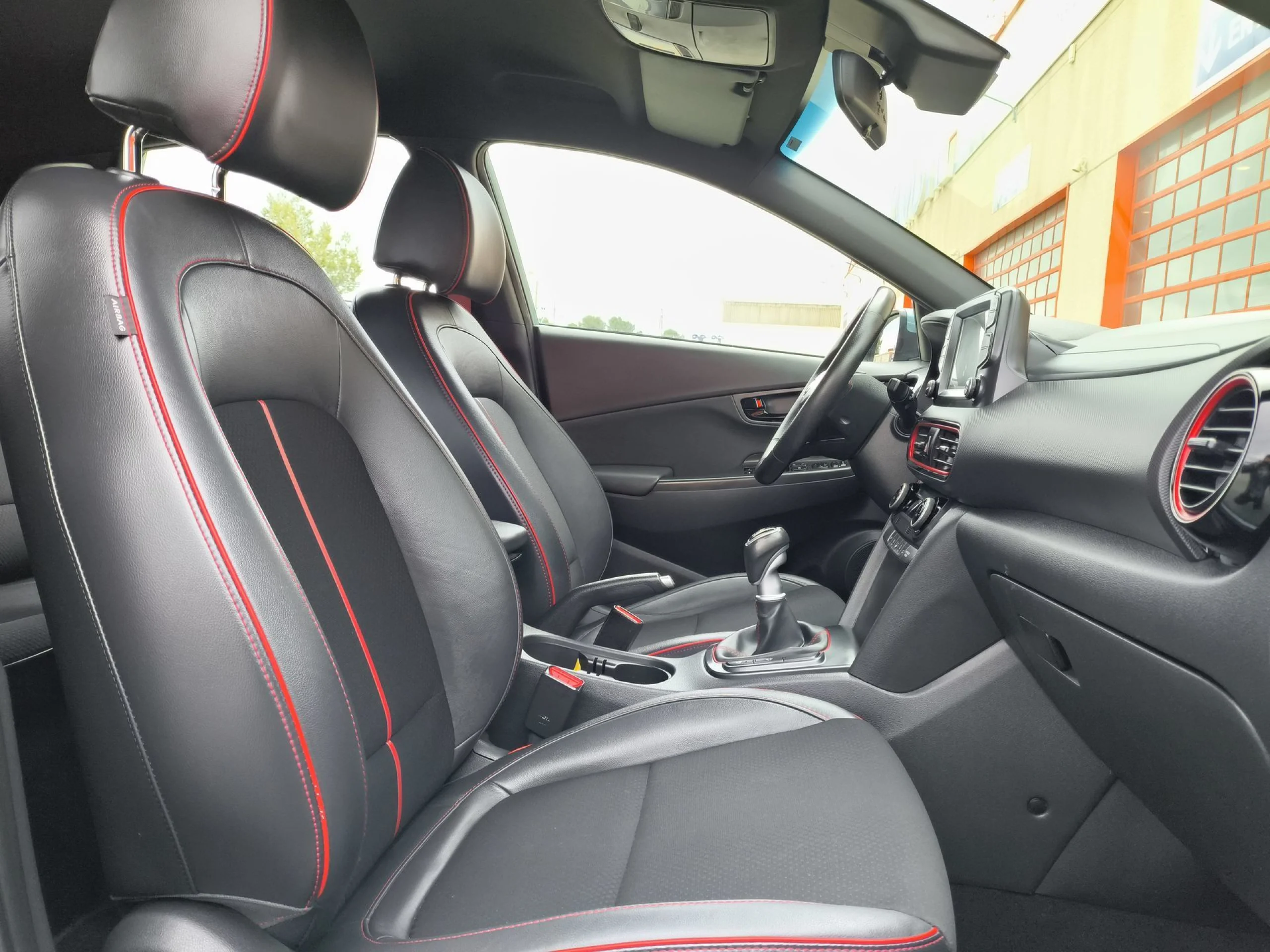 Hyundai Kona 1.0 TGDI SLE 4x2 88 kW (120 CV) - Foto 20