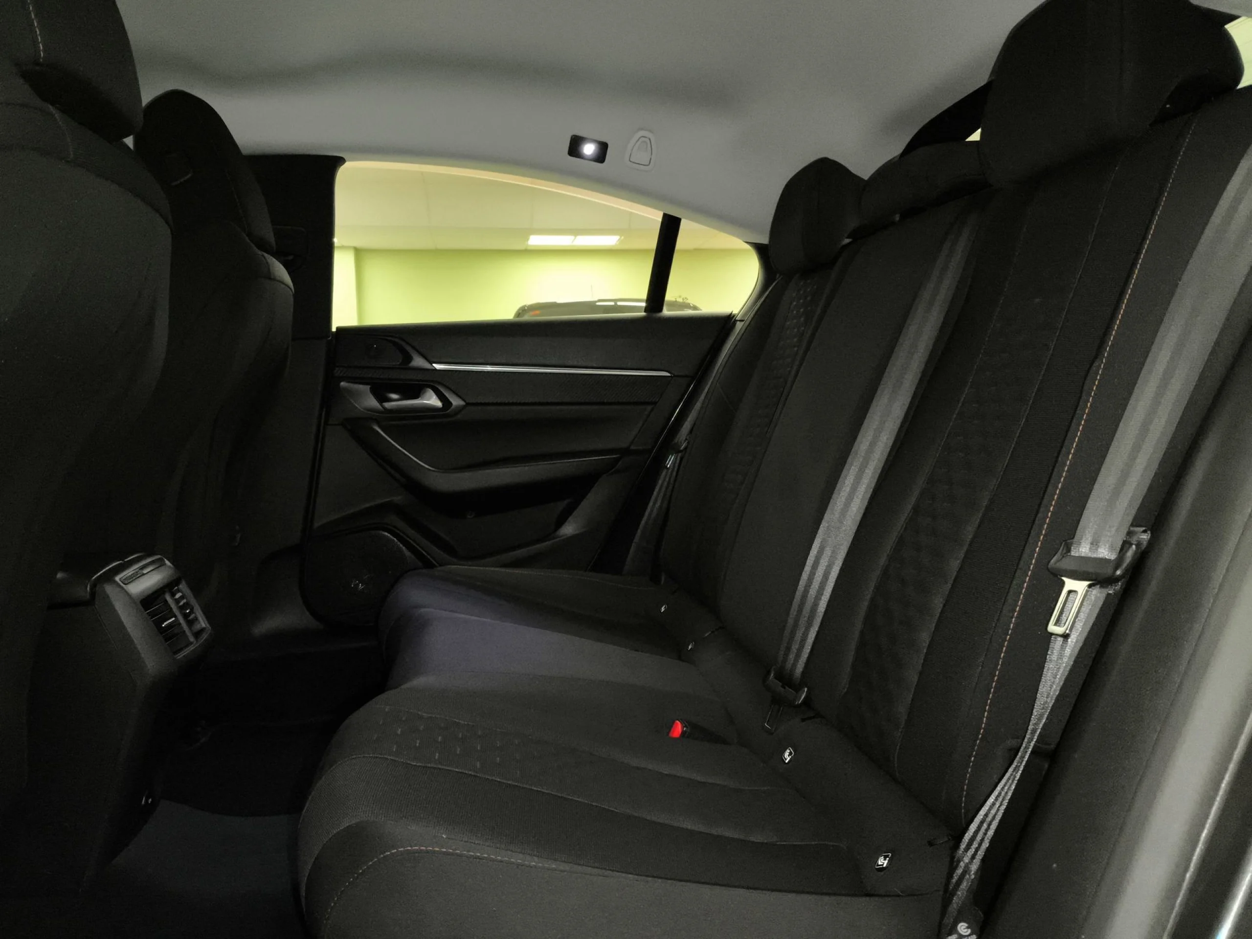 Peugeot 508 BlueHDi 130 SANDS Business Line 96 kW (130 CV) - Foto 21