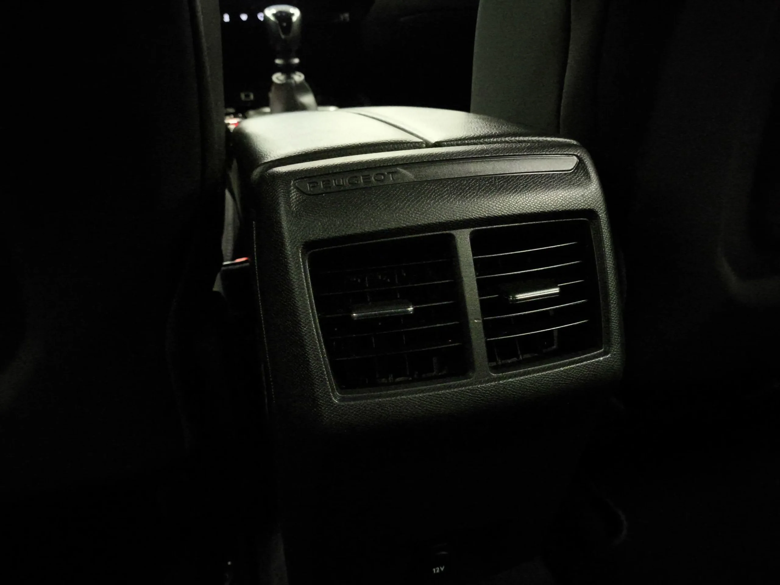 Peugeot 508 BlueHDi 130 SANDS Business Line 96 kW (130 CV) - Foto 22