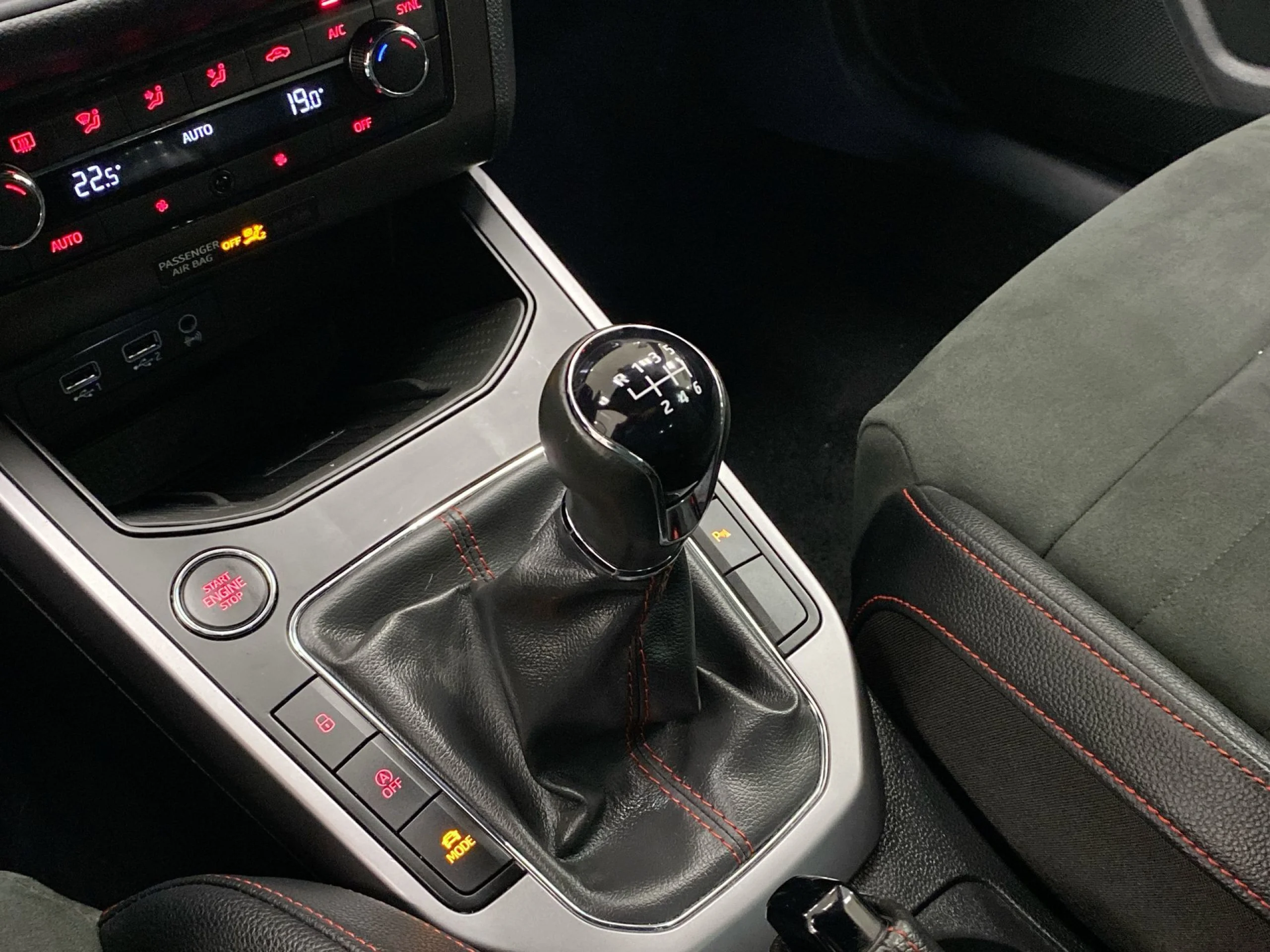 Seat Arona 1.0 TSI Ecomotive FR 85 kW (115 CV) - Foto 17