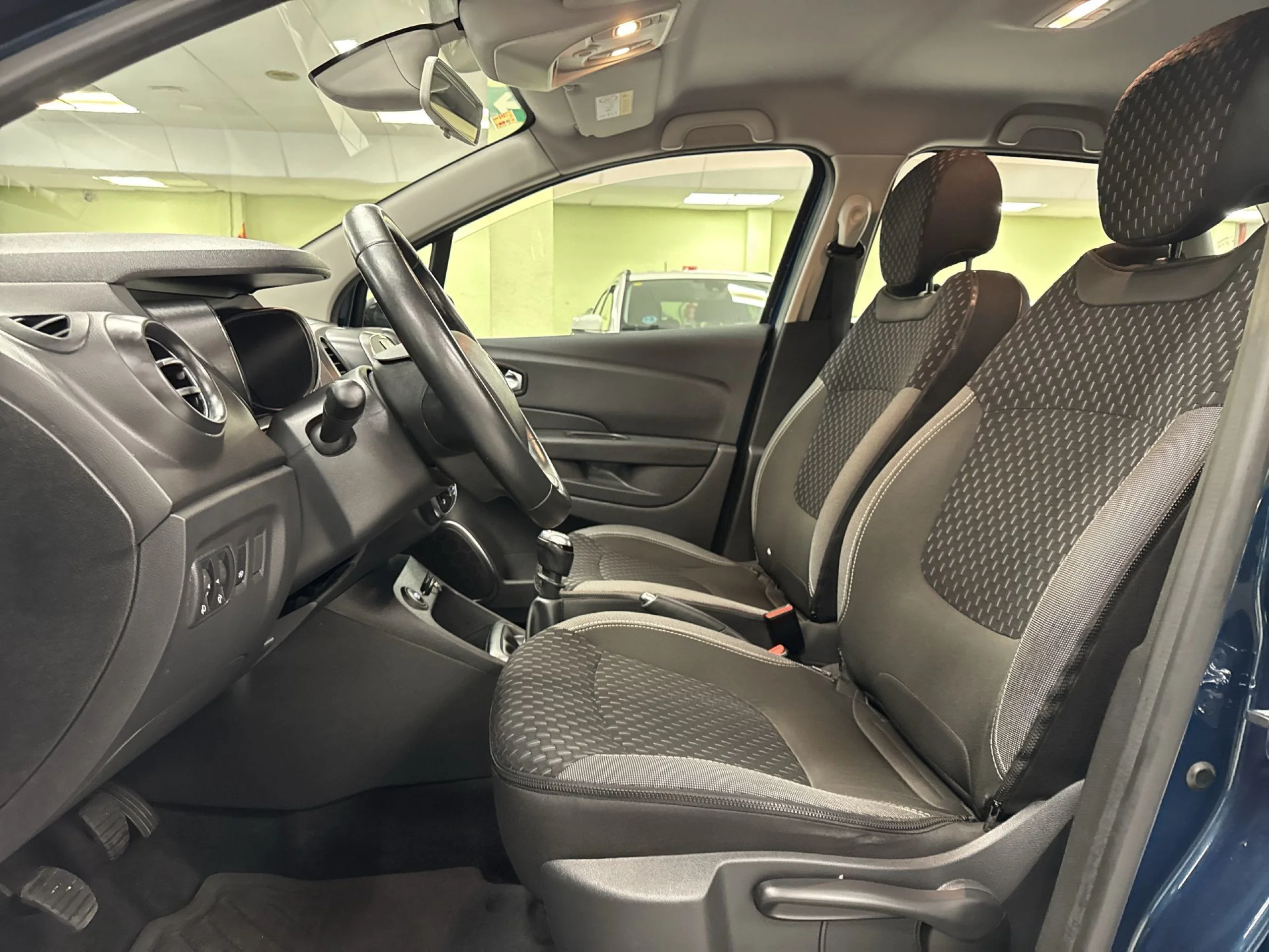 Renault Captur Zen Energy TCe 88 kW (120 CV) - Foto 8