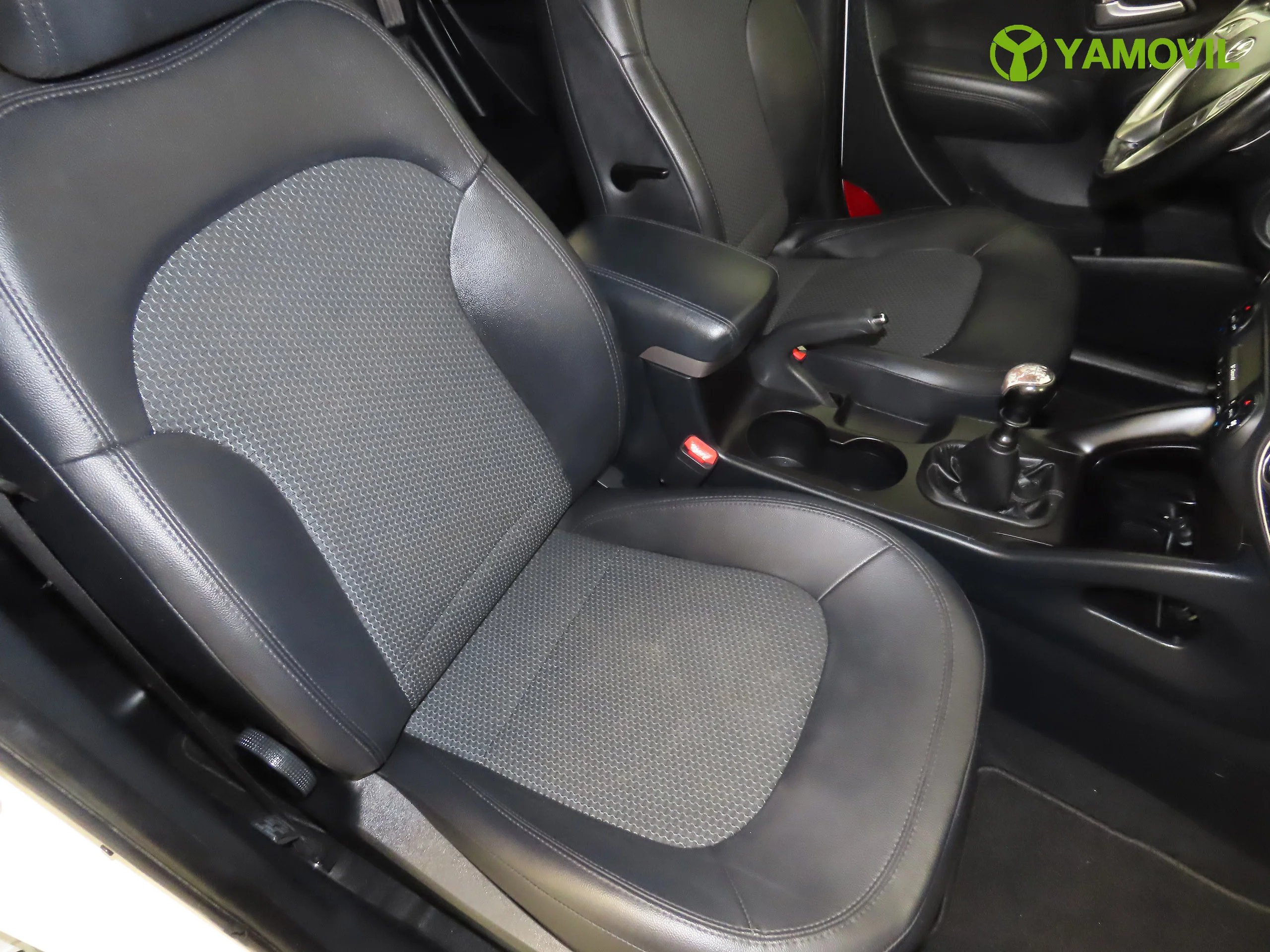 Hyundai IX35 2.0CRDI 136CV TECNO - Foto 16