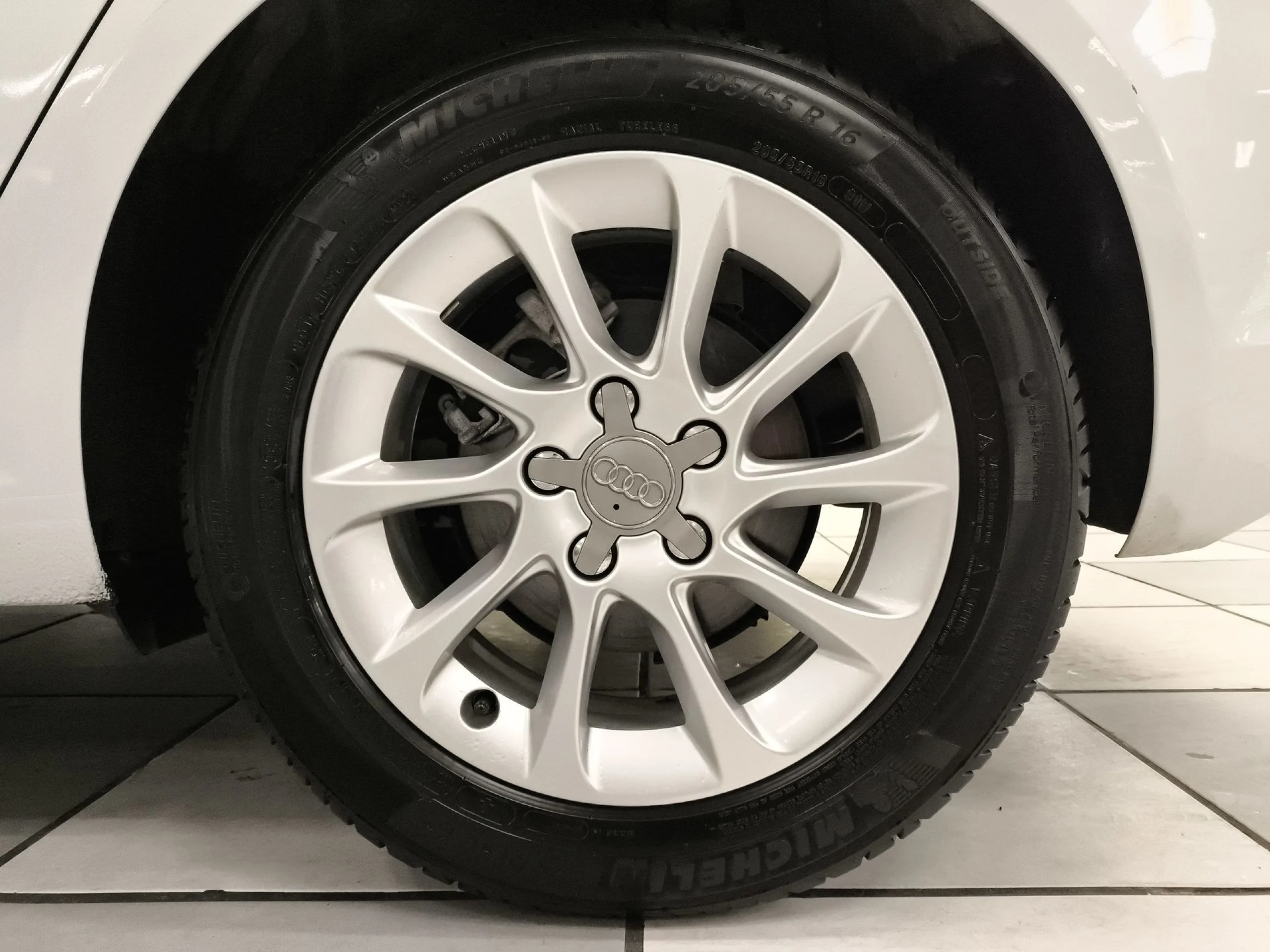 Audi A3 Sportback Attraction 1.6 TDI 77 kW (105 CV) - Foto 7