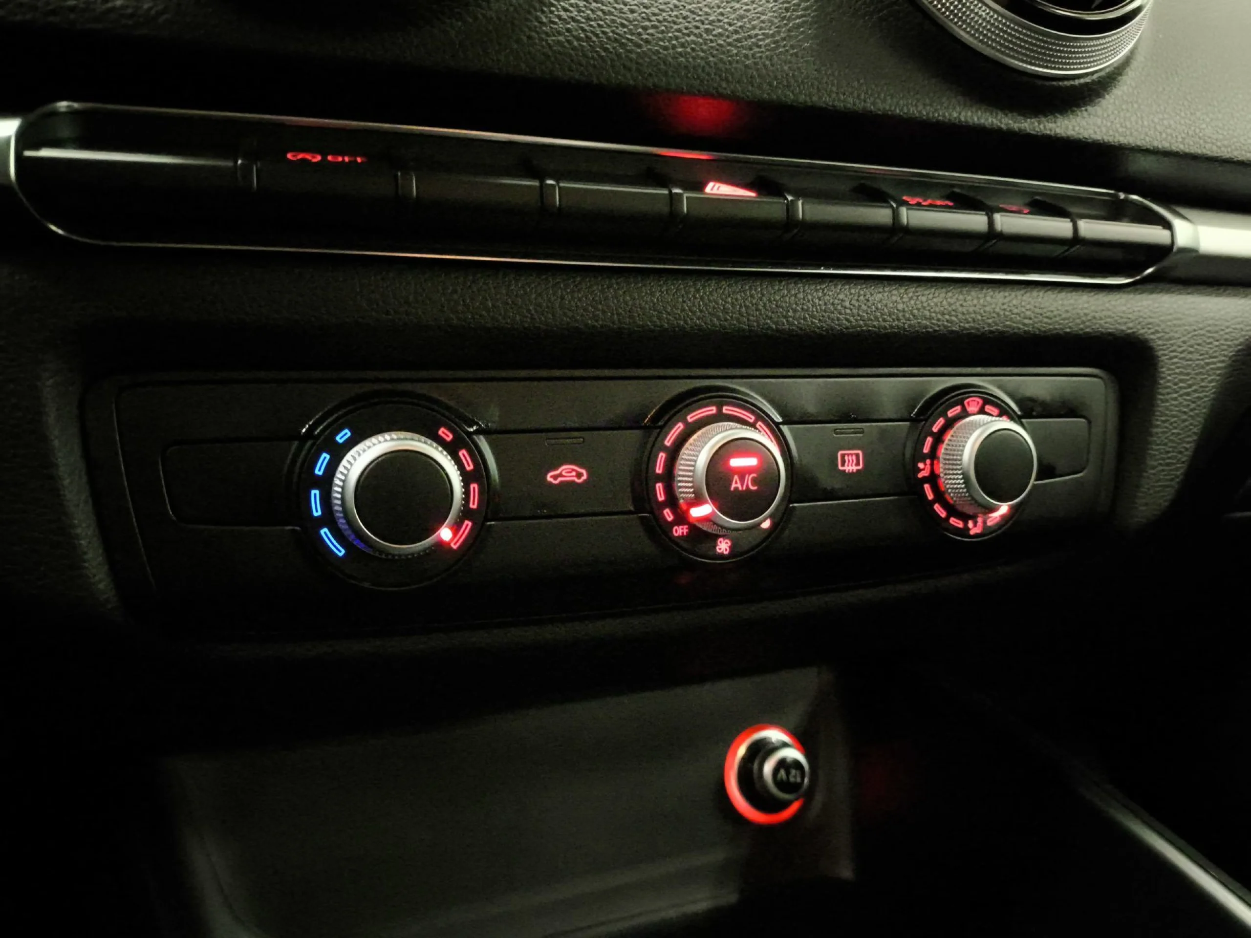 Audi A3 Sportback Attraction 1.6 TDI 77 kW (105 CV) - Foto 18