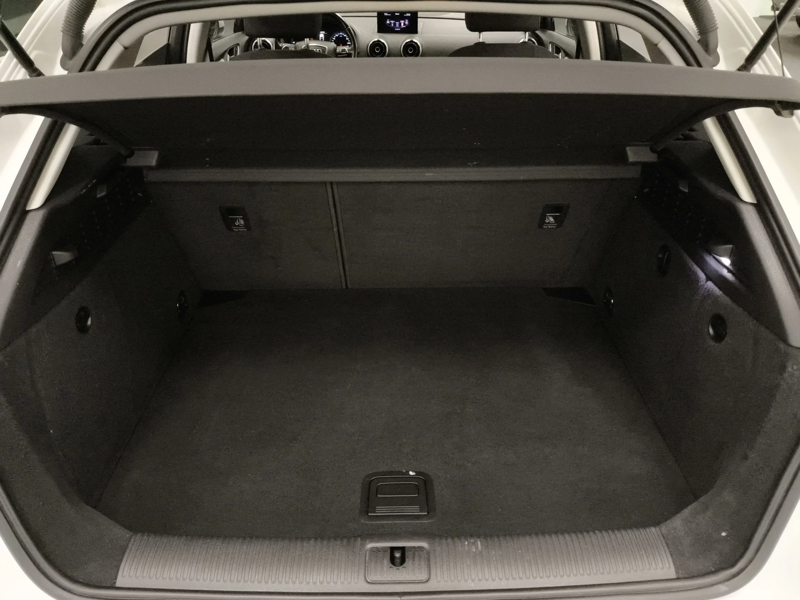 Audi A3 Sportback Attraction 1.6 TDI 77 kW (105 CV) - Foto 21