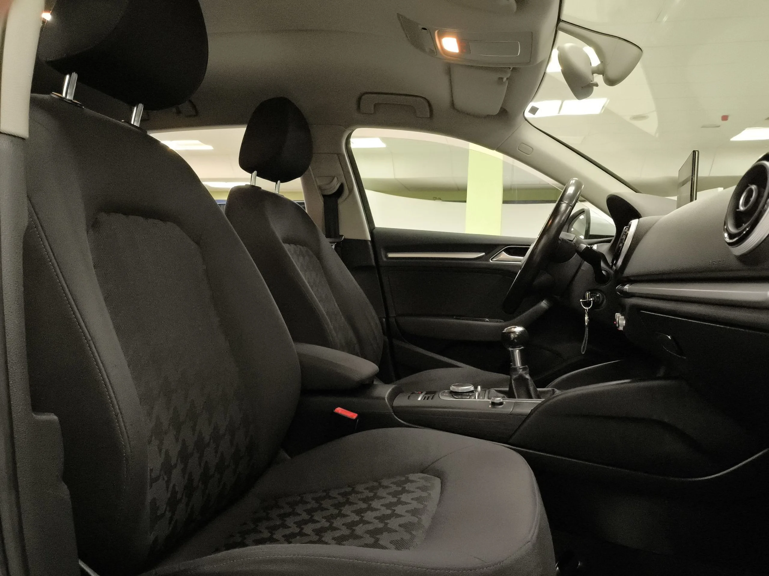 Audi A3 Sportback Attraction 1.6 TDI 77 kW (105 CV) - Foto 22